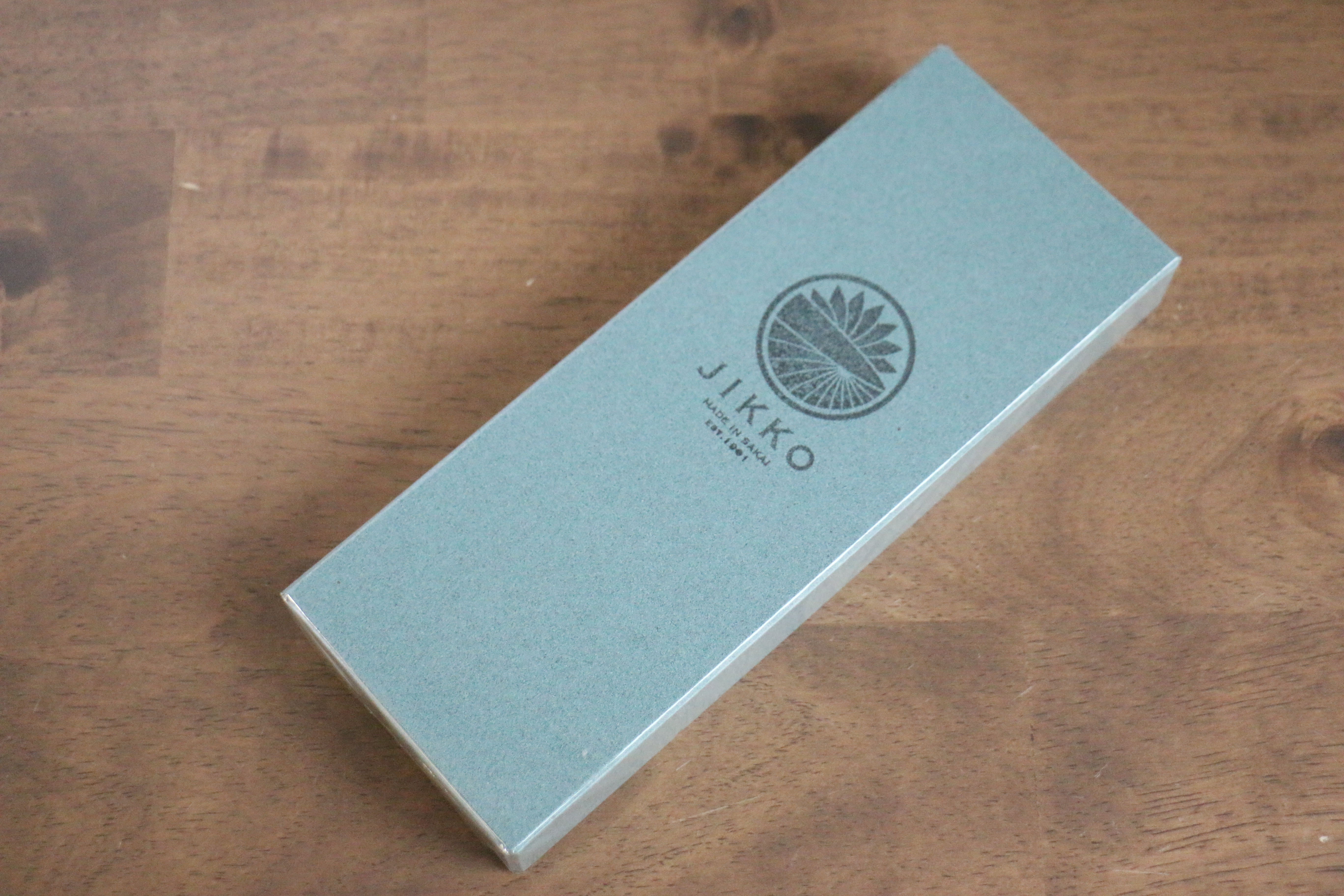 Premium Jikko Ceramic #240 Sharpening Stone - Professional Knife Sharpener for Kitchen, Hunting & Outdoor Use - Ideal for Chefs, Butchers & Camping Enthusiasts