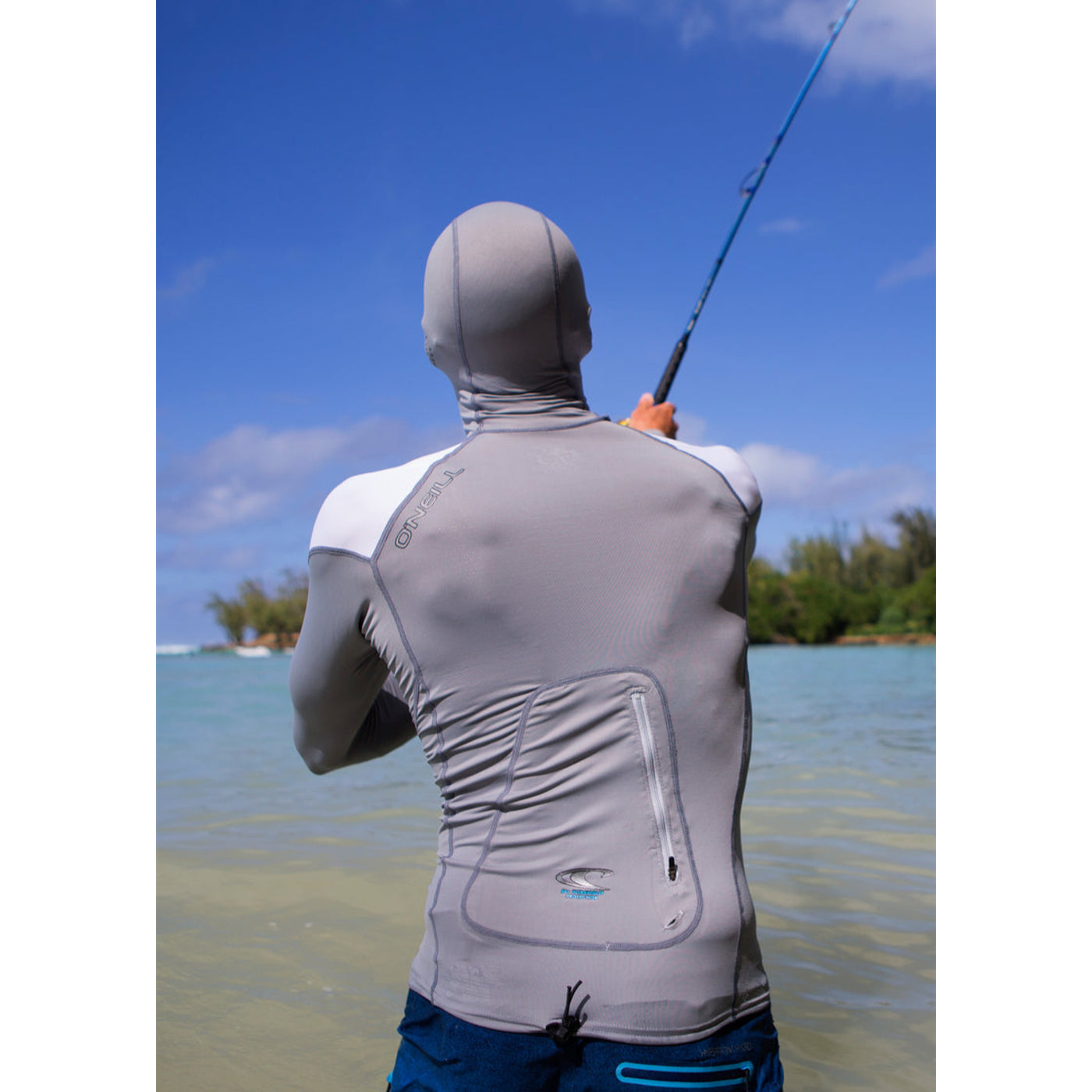 O'Neill Premium Skins O'Zone Long Sleeve Rash Guard with Hood - Cool Grey White/White - UV Protection Surfing & Swimming Shirt for Men & Women