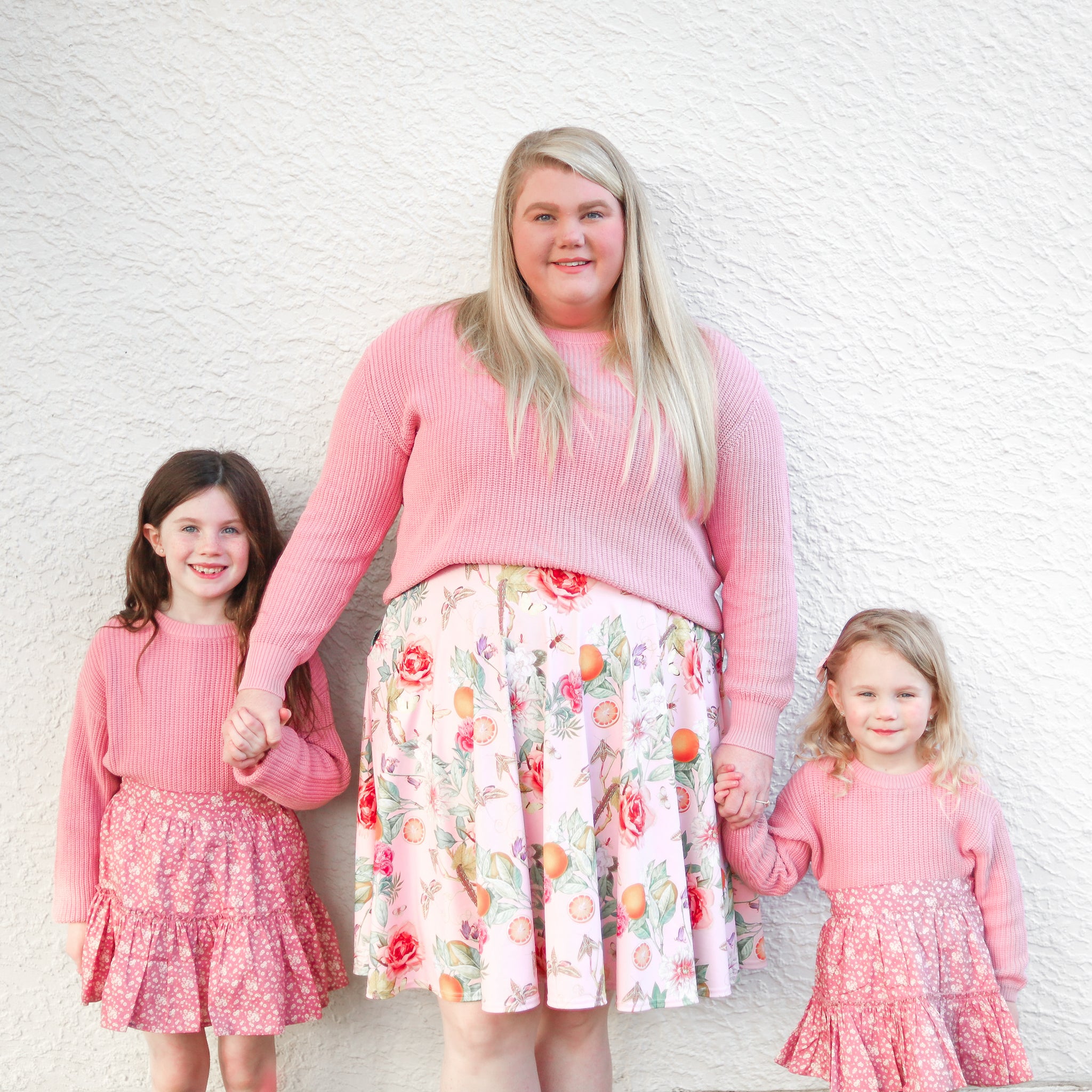 Chunky Knit Blanket - Soft Parisian Pink Mummy Wrap for Cozy Evenings & Home Decor