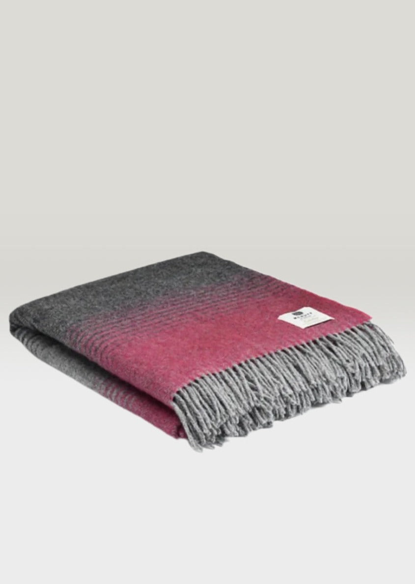 Mcnutt Starry Night Pink Soft Fleece Blanket - Cozy Warm Throw for Bed, Couch & Travel - Perfect Gift for Women & Girls