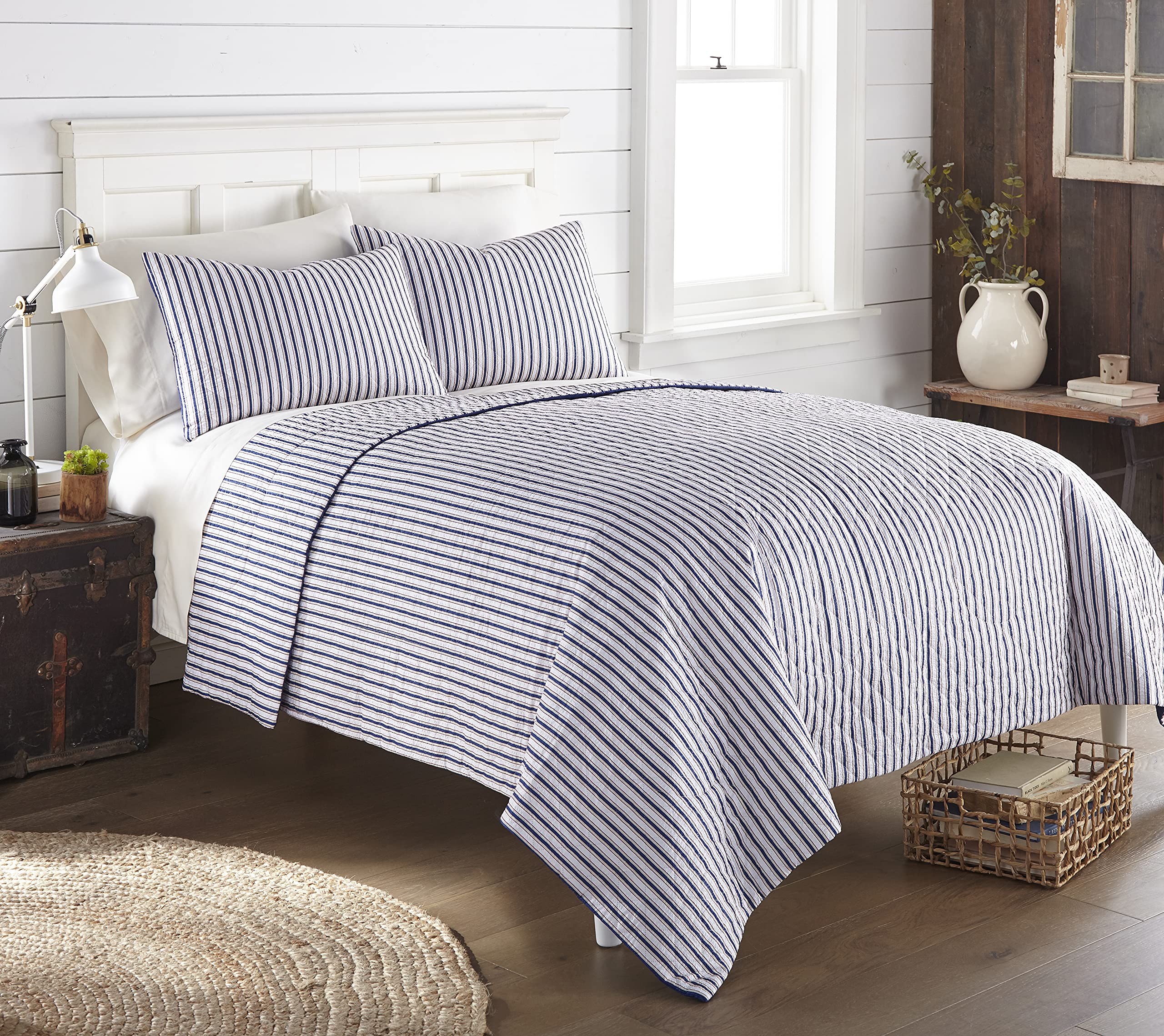 Shavel Home Products 6-in-1 Seersucker Quilt Set King Size - Americana Stripe Bedding Set with Comforter, Sheets & Pillowcases - Perfect for Master Bedroom, Guest Room & Cozy Home Decor