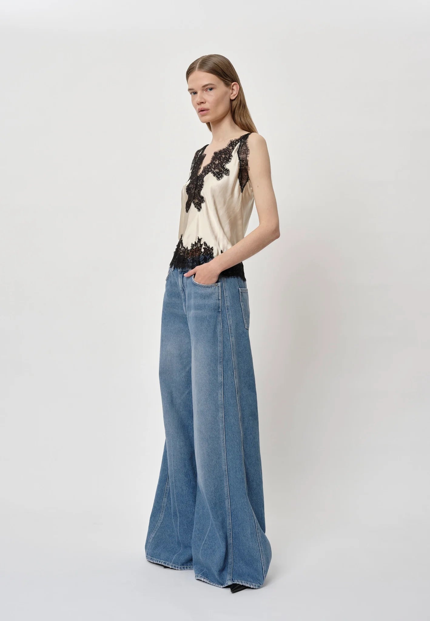 Herskind Zew Top - Stylish Women's Fashion Blouse for Casual & Office Wear | Trendy Tops for Everyday Outfits & Work Attire