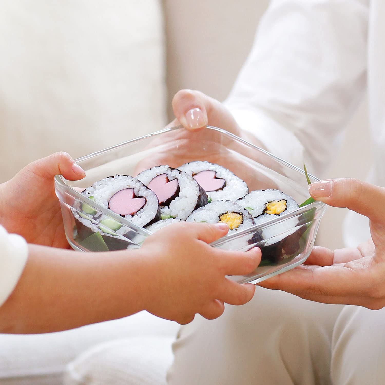 AGC iwaki Heat Resistant Glass Storage Container Set - Microwave Safe, Freezer Safe, BPA-Free (500mL, White) - Perfect for Meal Prep, Leftovers & Food Storage - Japan Import N3246-W