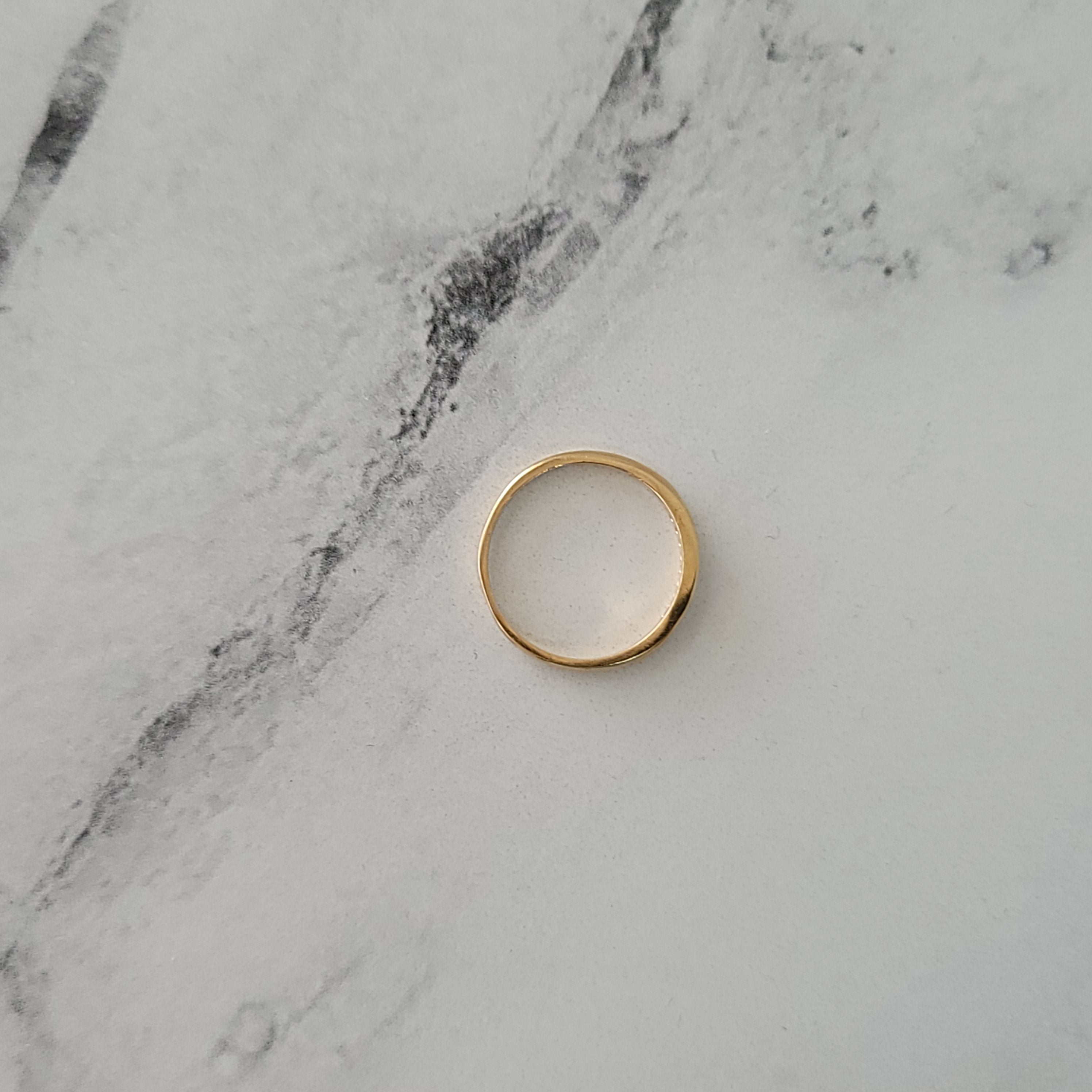 Dainty Small Diamond Wedding Band for Women - Elegant 14K Gold or Platinum Thin Ring - Perfect for Engagement, Anniversary, and Bridal Jewelry - Ideal for Everyday Wear & Special Occasions