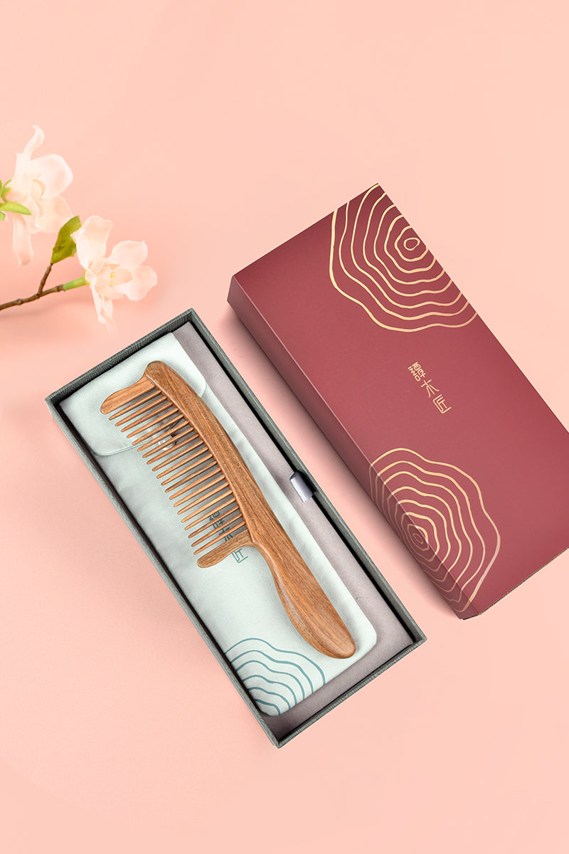 Verawood Wide Tooth Comb for Detangling & Scalp Massage - Natural Wood Hair Comb for Wet & Dry Hair - Perfect for Curly, Thick, and Long Hair Care