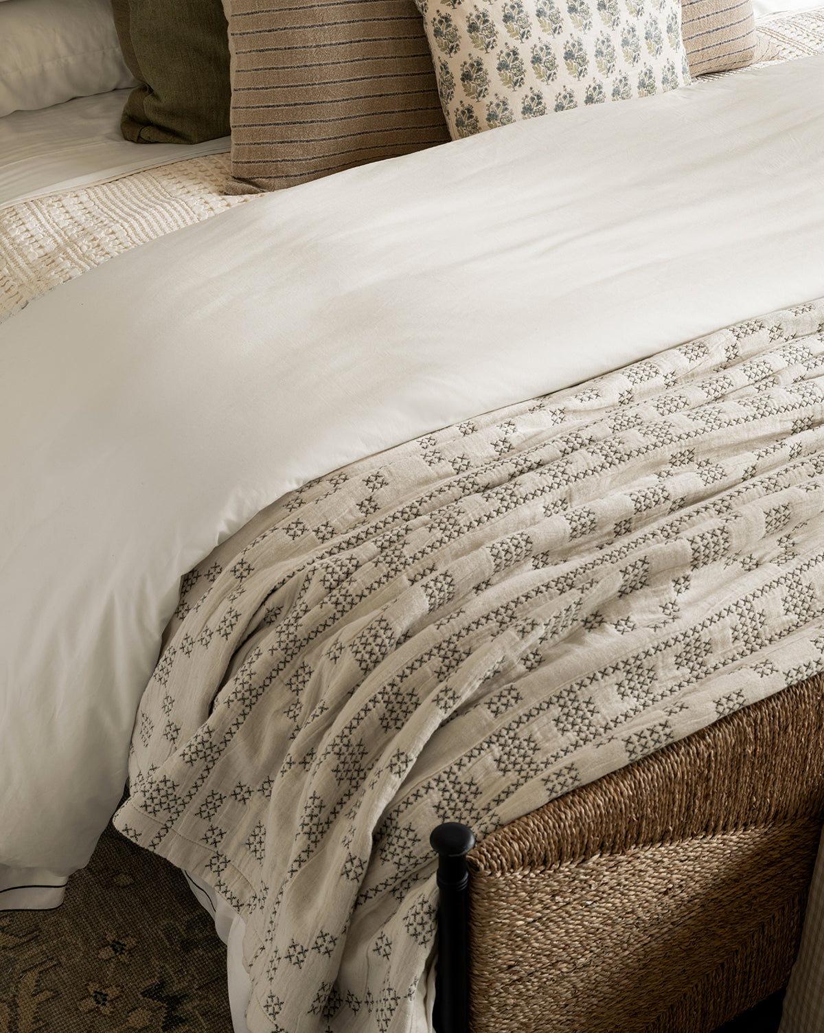 Prescott Coverlet - Soft & Lightweight Bedspread for All Seasons - Perfect for Bedroom, Guest Room, or Dorm Decor