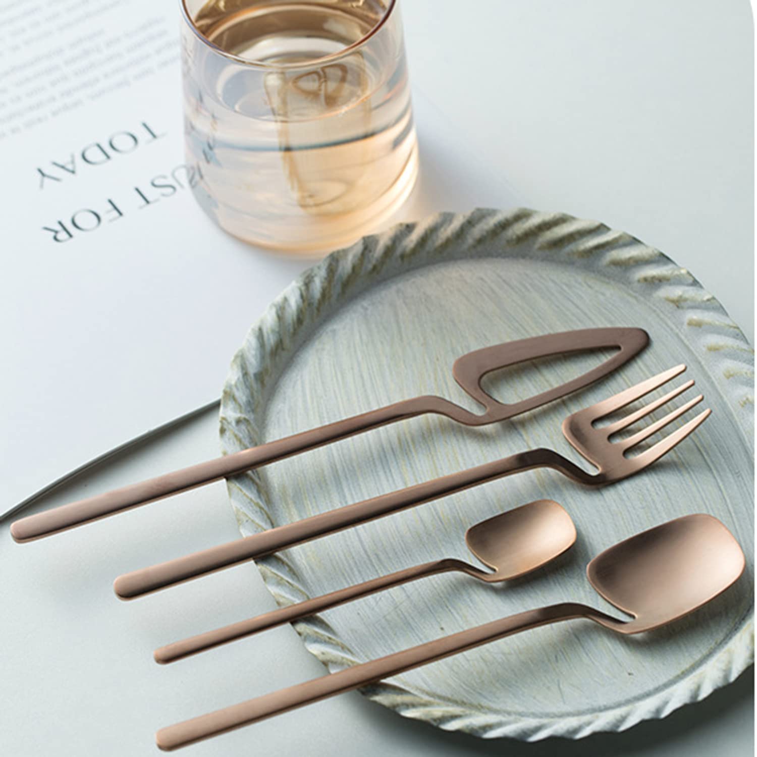 24-Piece Matte Rose Gold Silverware Set for 6 - Modern Stainless Steel Flatware Cutlery Set - Elegant Dinnerware & Tableware for Kitchen, Family Gatherings, Dinner Parties & Daily Use - Dishwasher Safe