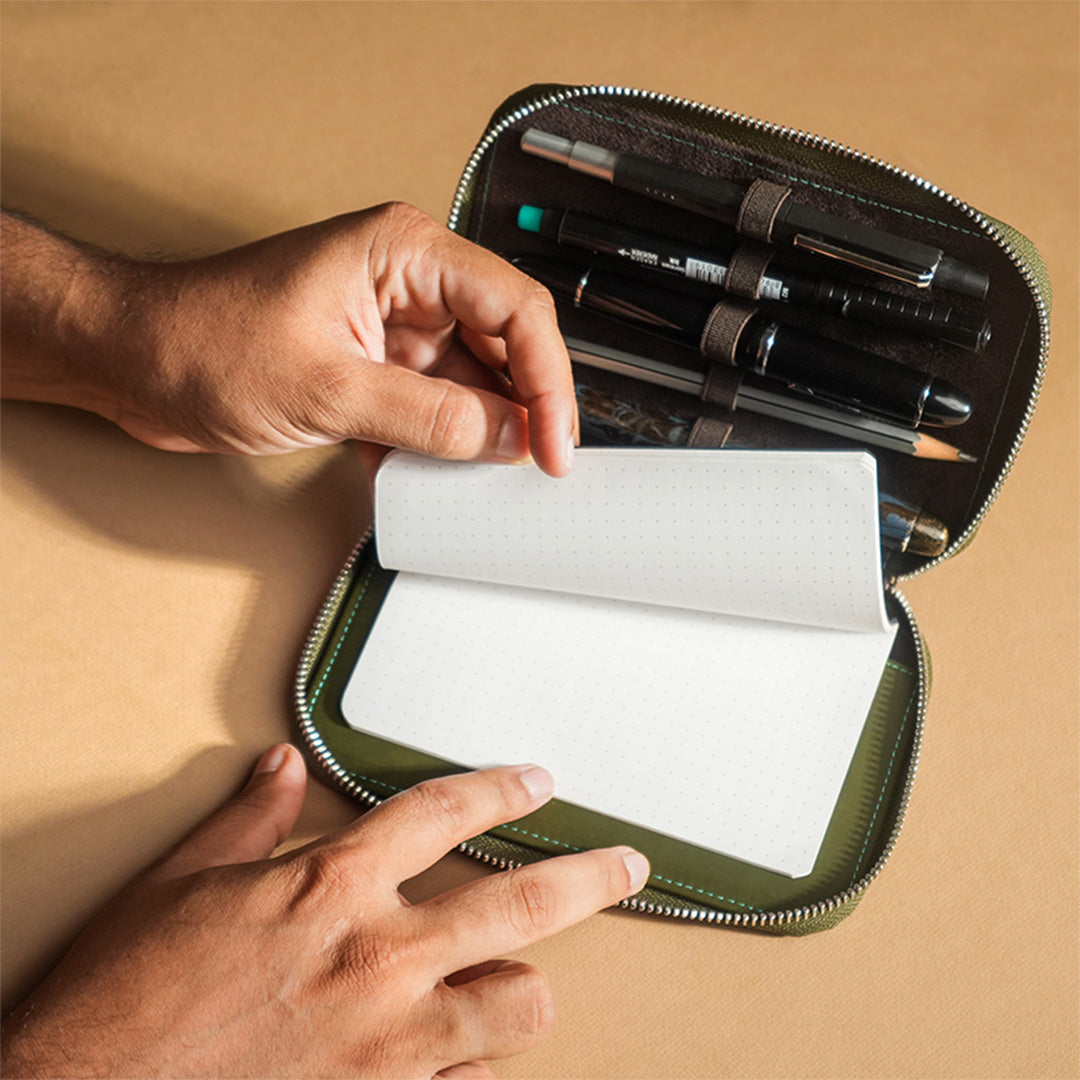 Premium Adjustable Leather Pen Pouch - Holds 5 Pens, Green - Perfect for Office, School & Travel Organization