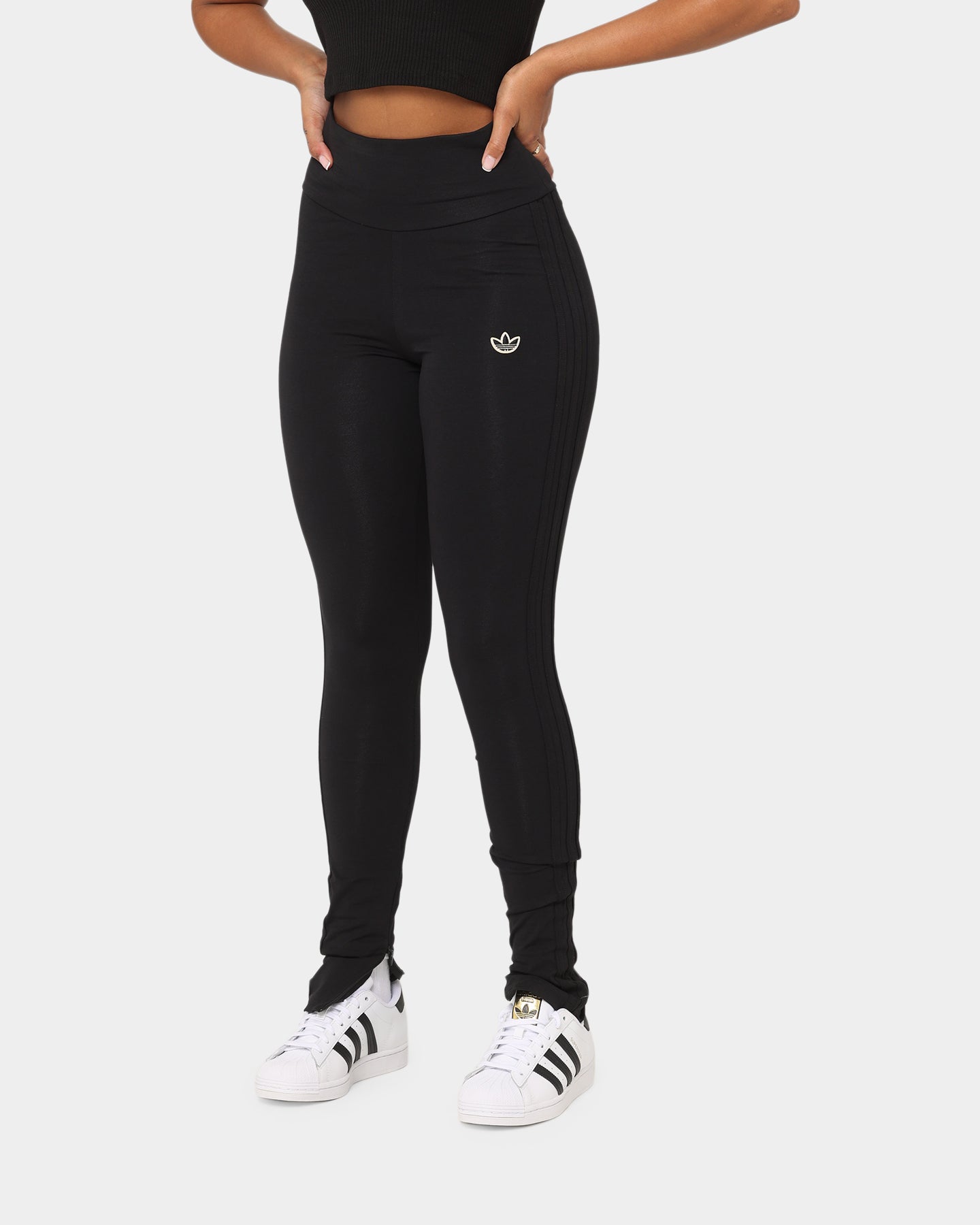Adidas Women's Originals Class Of '72 Black Leggings - Comfortable Athletic Pants for Yoga, Running & Gym Workouts