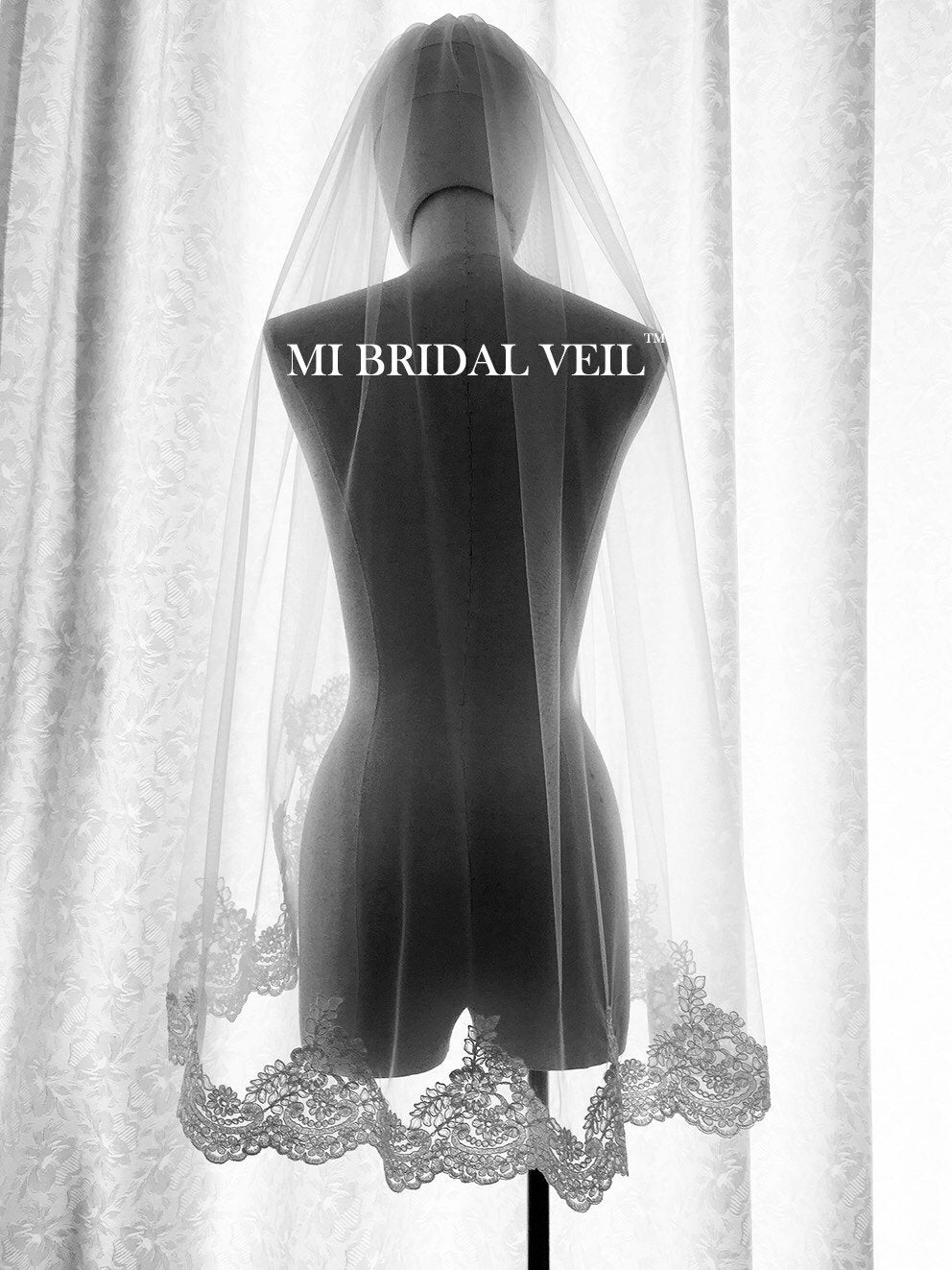 Elegant Lace Wedding Veil with Partial Chest Lace - Rose Pattern Fingertip Length Bridal Veil for Romantic Weddings & Photo Shoots