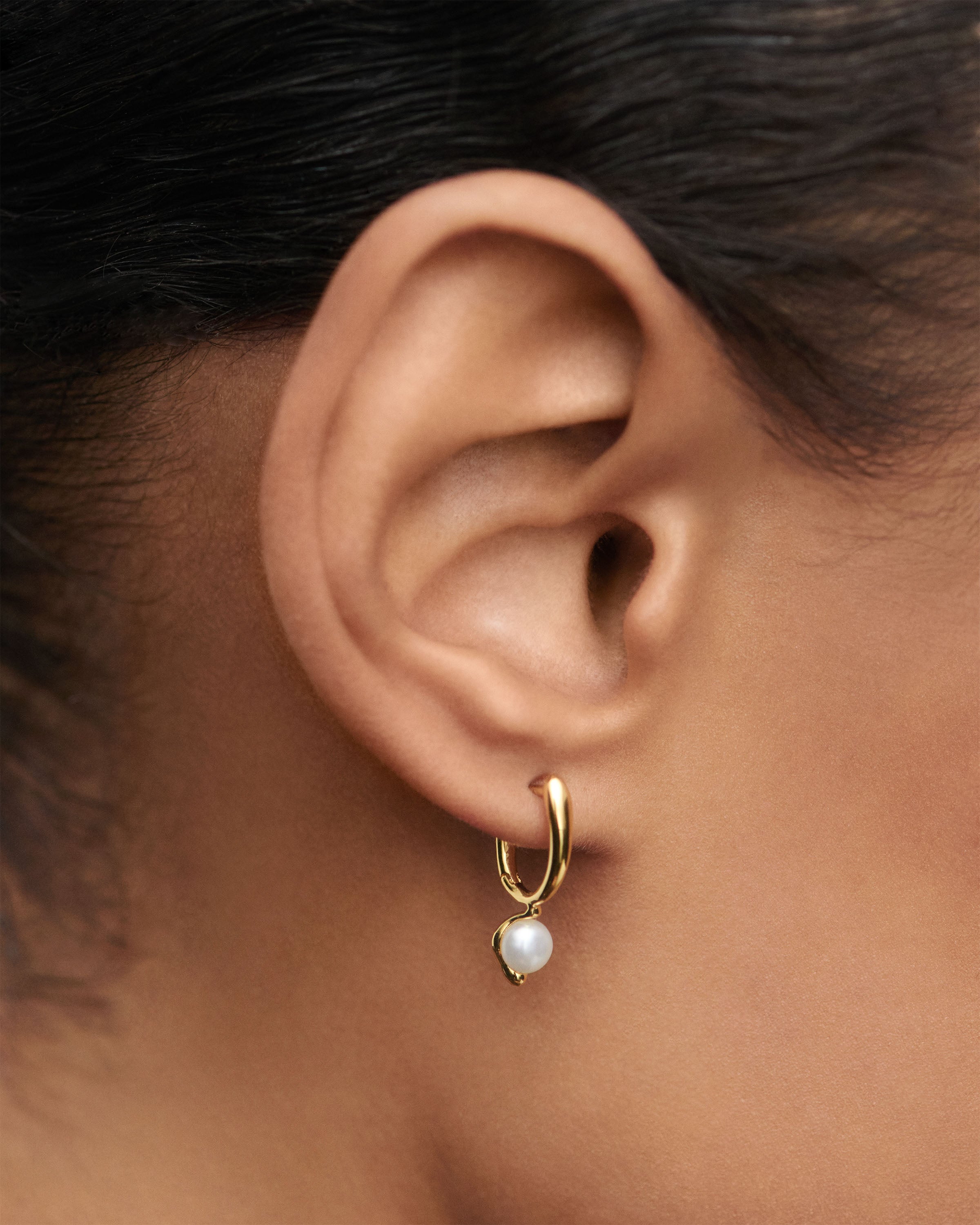 La Perla Mini Hoops Earrings - 18K Gold Plated Hypoallergenic Studs for Women | Perfect for Everyday Wear, Parties & Gifting