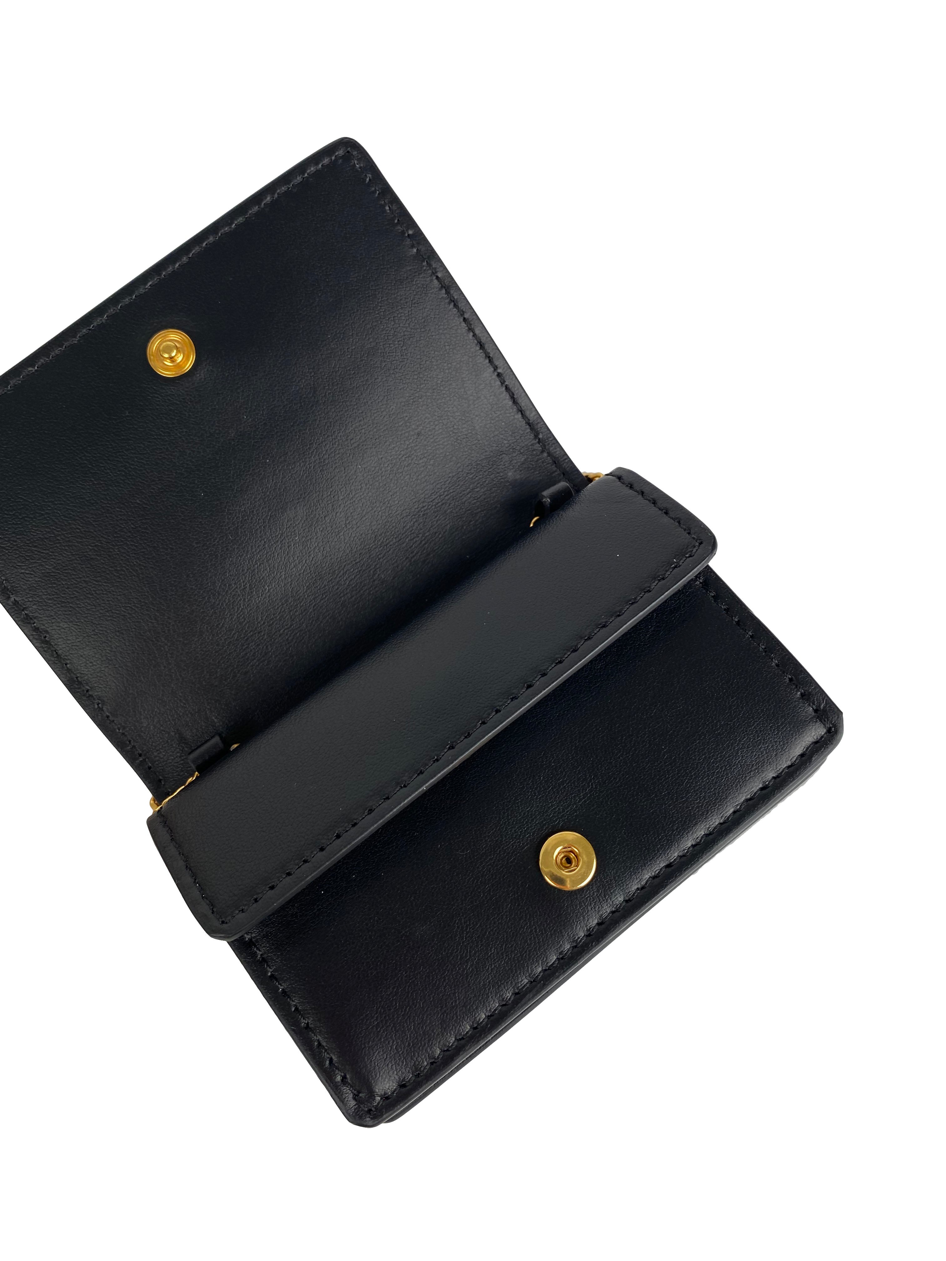 Burberry Black Leather Card Holder with Chain - Stylish & Compact Wallet for Women & Men - Perfect for Everyday Use, Travel & Gifting