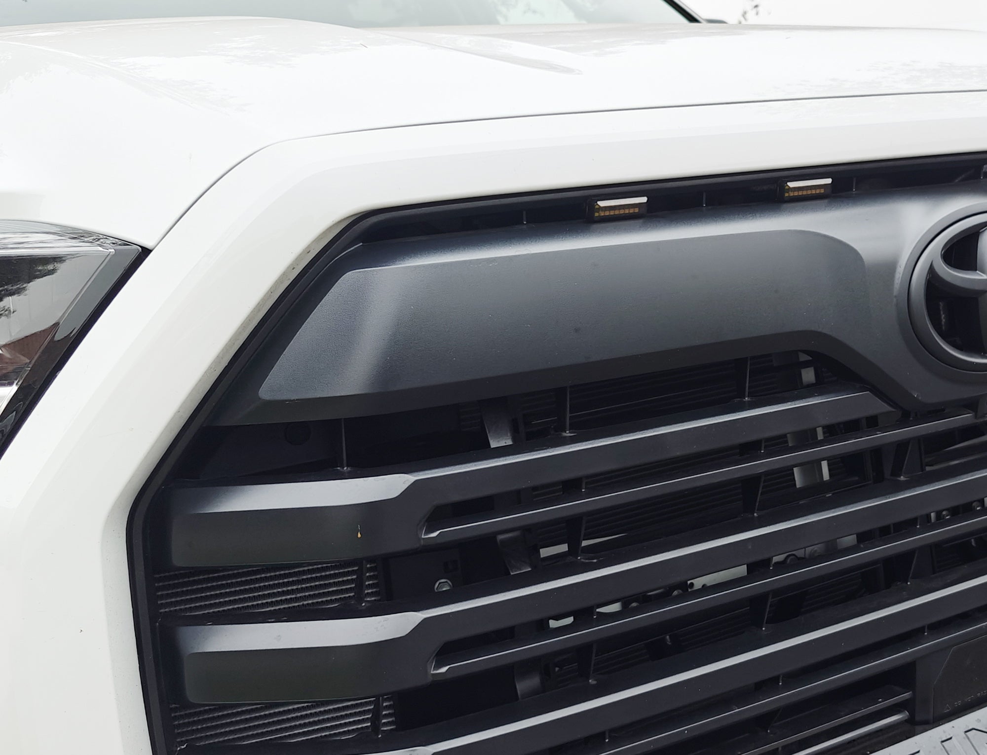 4-Piece Smoked Lens White Full LED Grille Accent Lighting Kit for 2022+ Toyota Tundra - Off-Road Style & Night Driving Enhancement