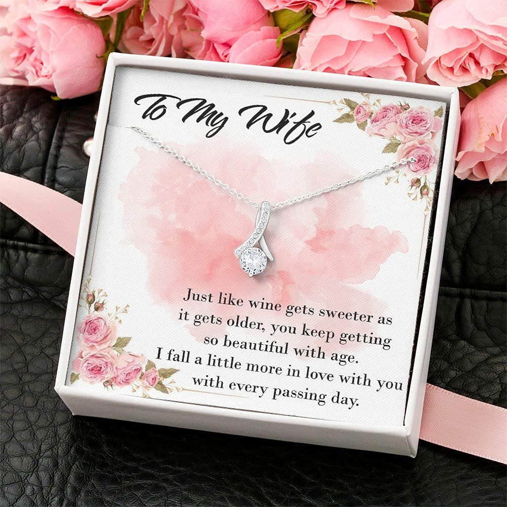 Elegant Pendant Necklace for Women - Dainty Chain Jewelry Gift for Wife, Girlfriend - Alluring Beauty BB503 with Gift Box - Perfect for Birthday, Christmas, Anniversary - Romantic Date Night & Special Occasions