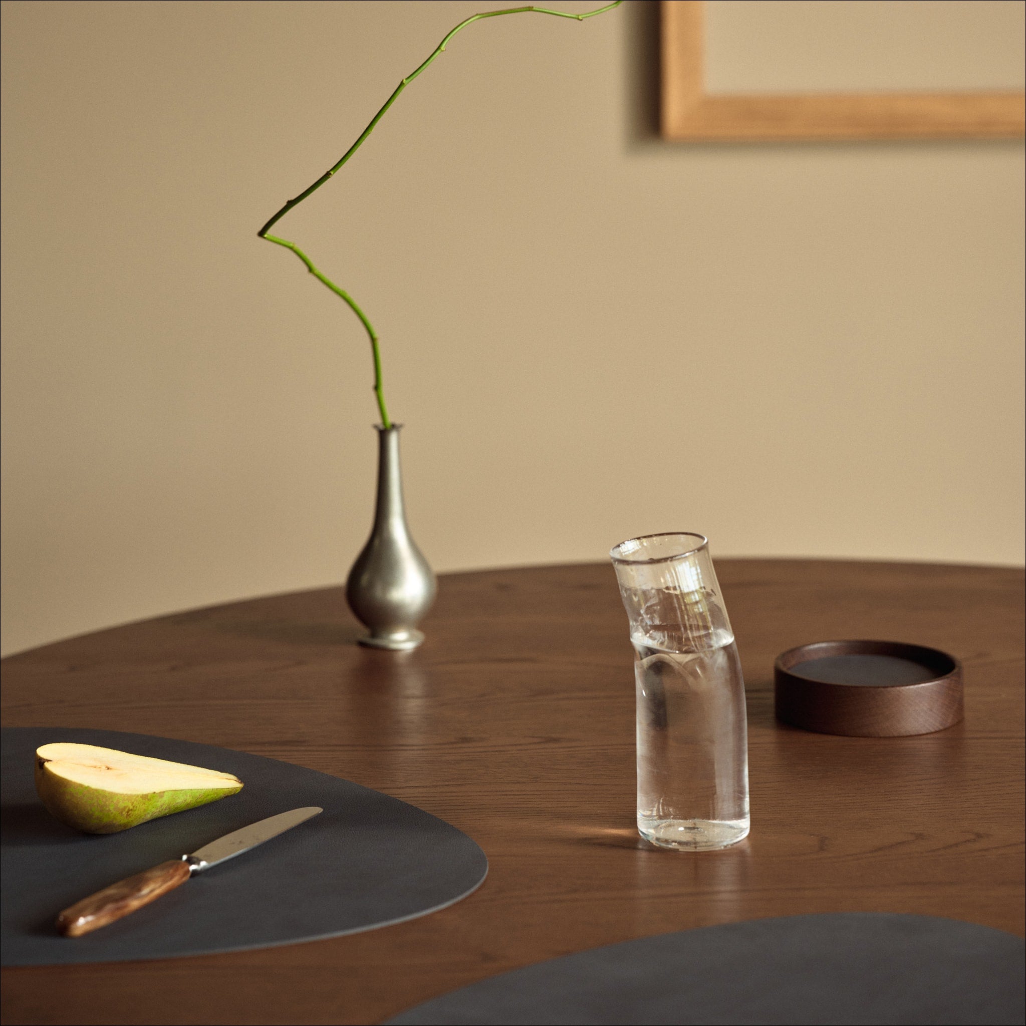 LIND DNA Nupo Curve Table Placemat Large - Anthracite Gray - Premium Heat-Resistant Dining Table Mat for Formal Dinner & Home Decor
