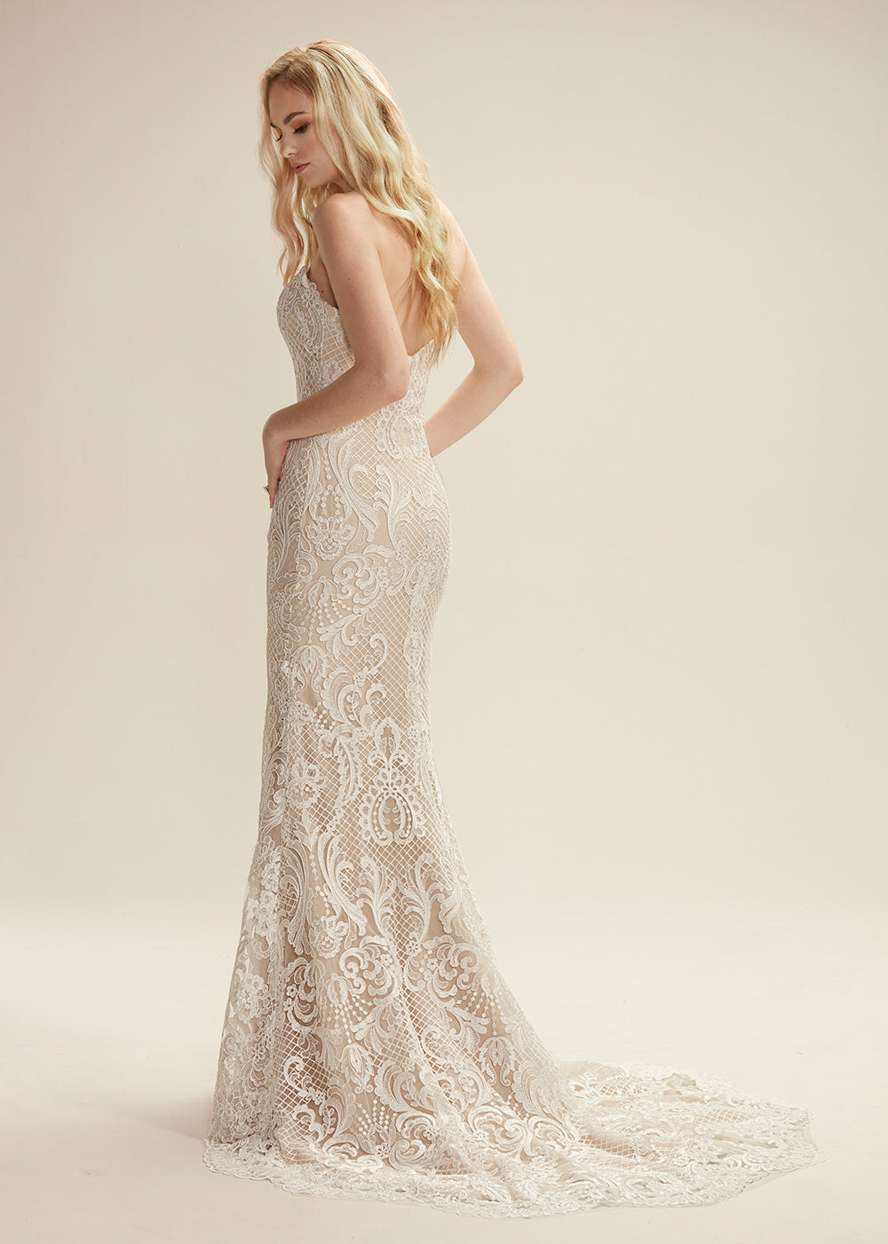 Norah Strapless Sweetheart Lace Wedding Dress - Elegant Bridal Gown for Beach, Church & Outdoor Ceremonies | Perfect for Summer Weddings & Vow Renewals