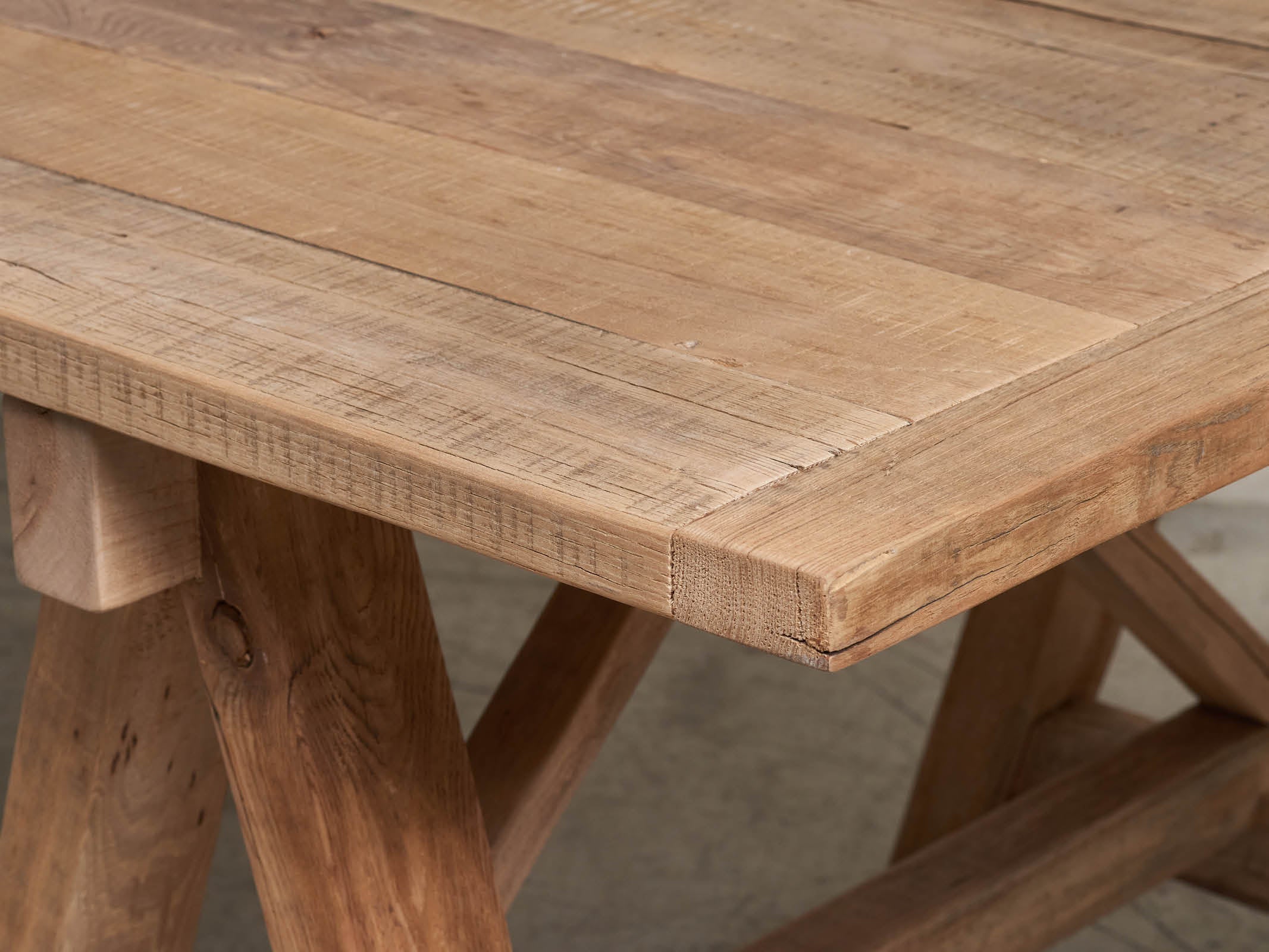 Rustic A-Frame Dining Table - Solid Wood Farmhouse Kitchen Table for 6 - Perfect for Family Gatherings & Dinner Parties