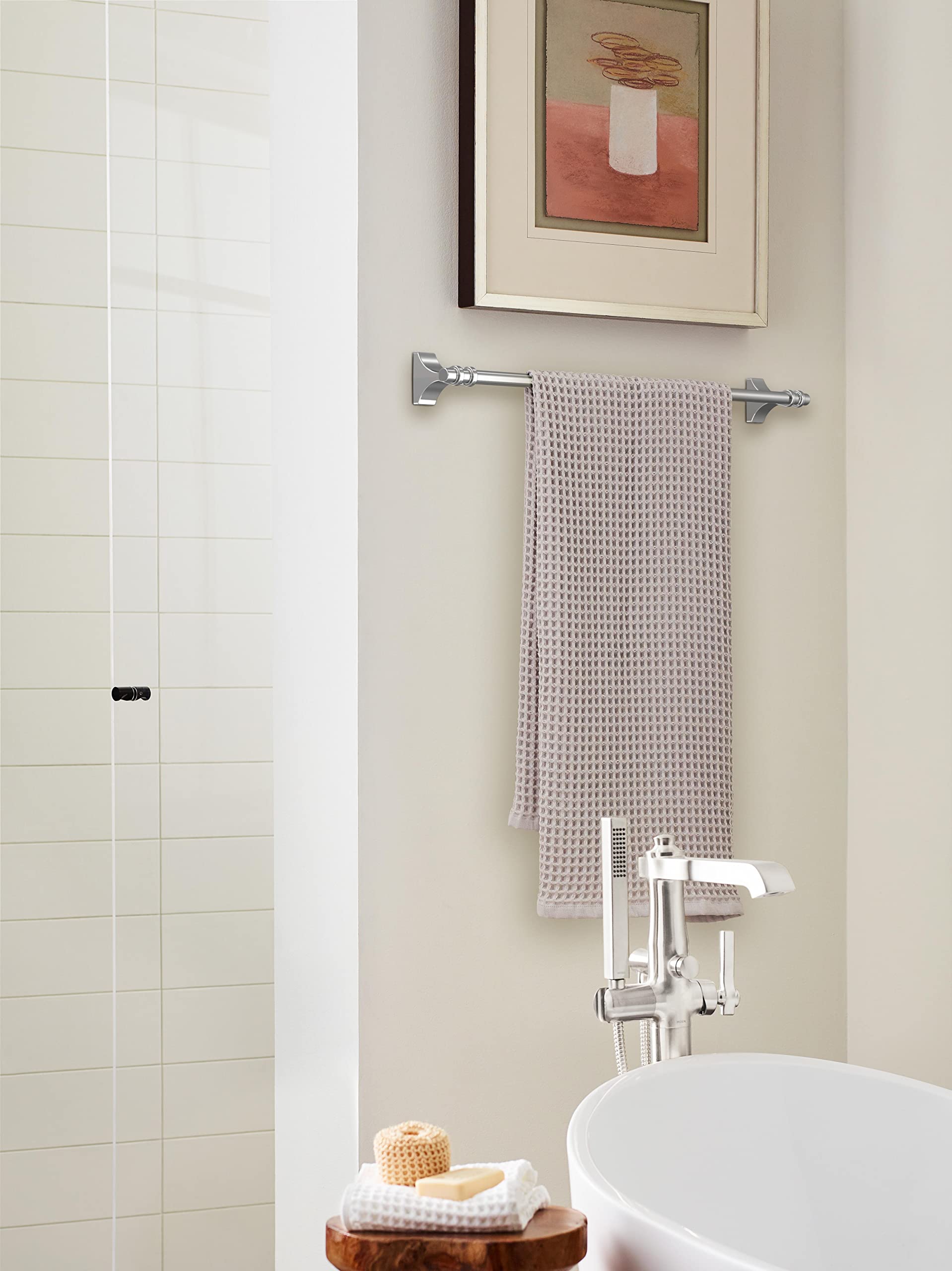 Amerock BH3605426 Chrome 24-Inch Towel Bar - Modern Bathroom Towel Rack Holder for Showers & Powder Rooms | Bath Hardware & Accessories | Durable 610mm Towel Rail for Spa-Like Luxury