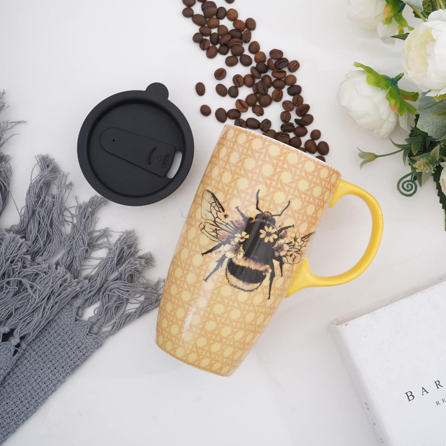DUSVALLY 17oz Reusable Ceramic Travel Mug with Lid & Handle - Microwave & Dishwasher Safe Coffee Cup for Office, Camping, Car - Bee Art Design Tea Tumbler Gift for Coffee Lovers
