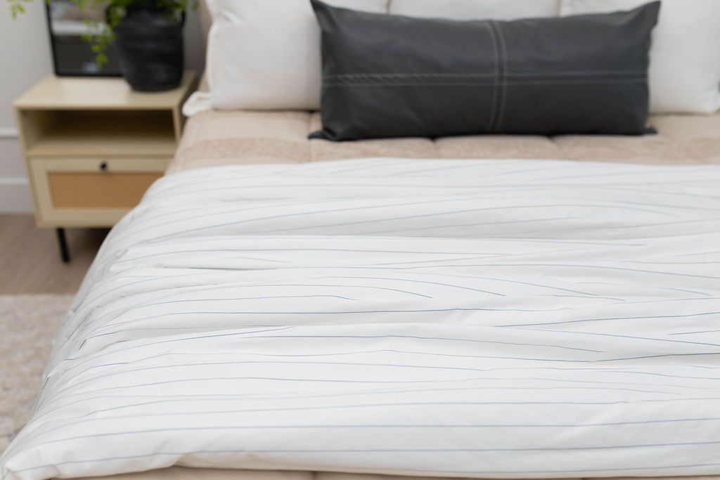 Harper Luxe Soft Plush Fleece Blanket - Ultra Cozy & Warm Throw for Bed, Couch, and Travel - Perfect for Winter, Gifts, and Home Decor