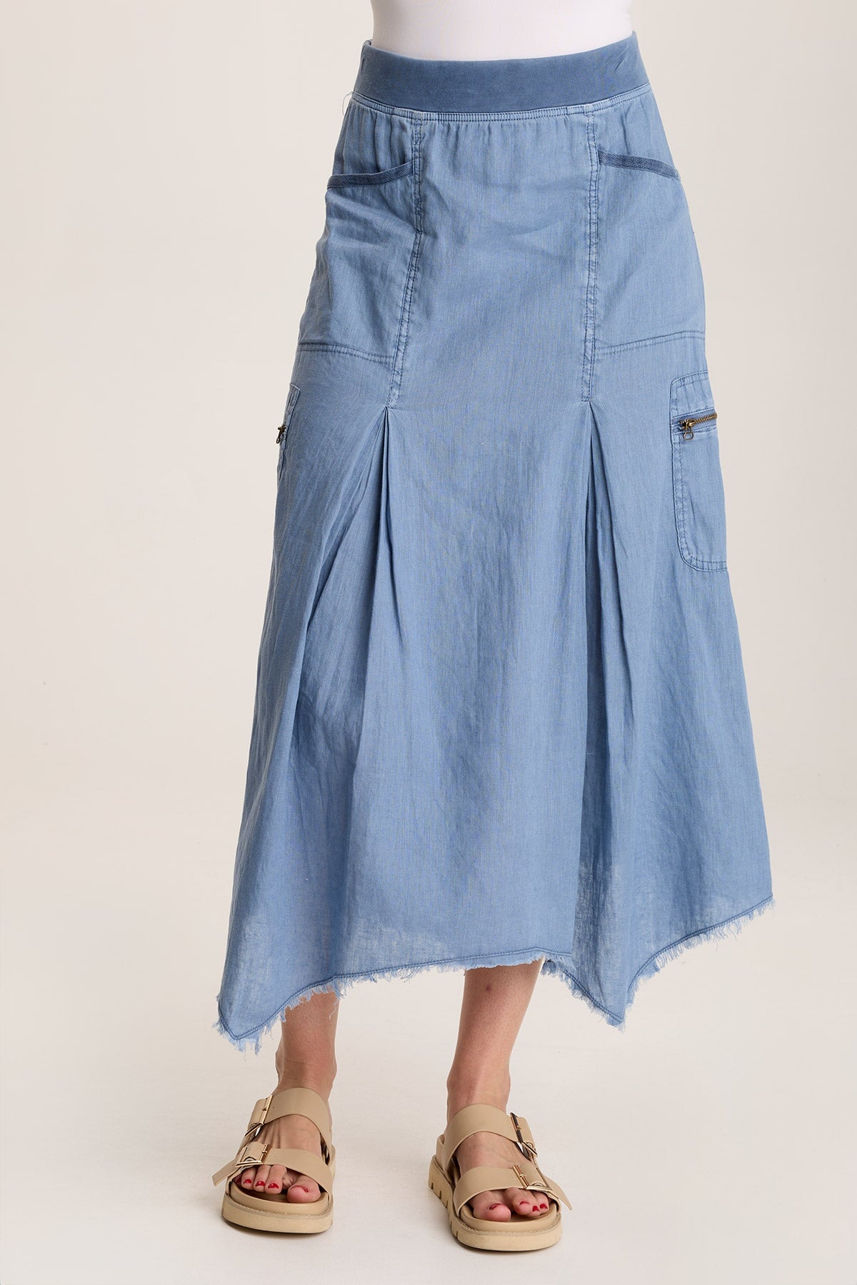 Stylish Doak Skirt with Sharkbite Hem & Cargo Pockets - Women's Fashion Utility Skirt for Outdoor Adventures, Hiking & Streetwear
