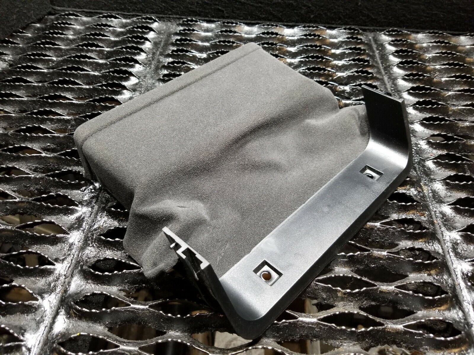 2006-2010 BMW 650i E63 OEM Steering Wheel Column Housing Clamshell Trim Cover - Perfect for Interior Repair & Restoration Projects