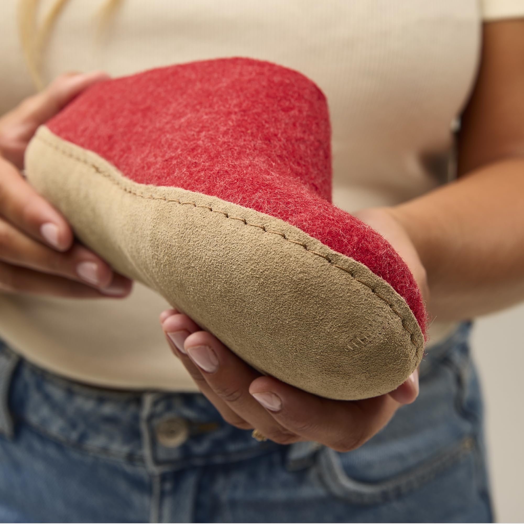 Glerups Unisex B-08 Wool Felt Slippers for Men & Women - Size 43 M (US 9-10) in Red - Cozy Indoor House Shoes for Home, Office & Relaxation