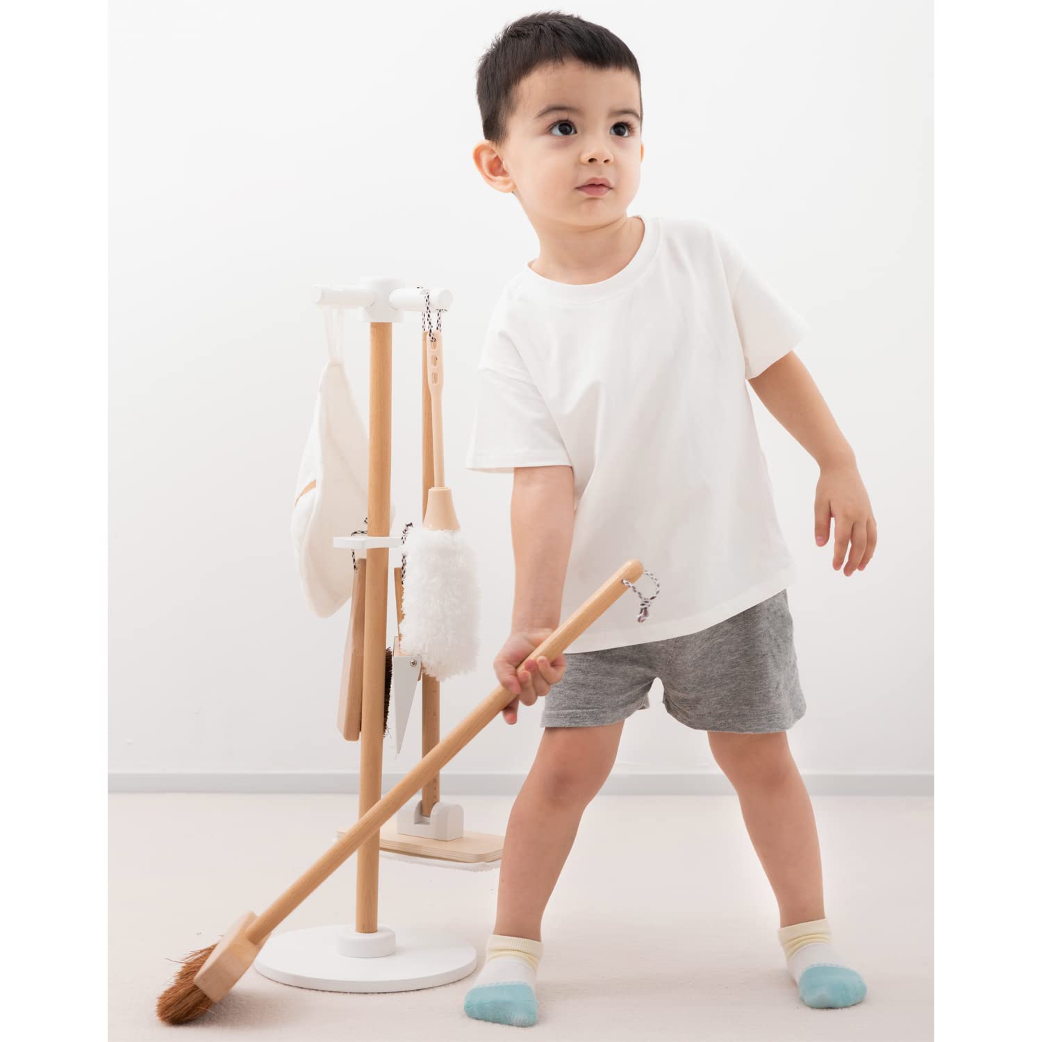 New Classic Wooden Cleaning Toy Kit 18375 - Pretend Play Set for Kids, Montessori Learning & Housekeeping Role Play
