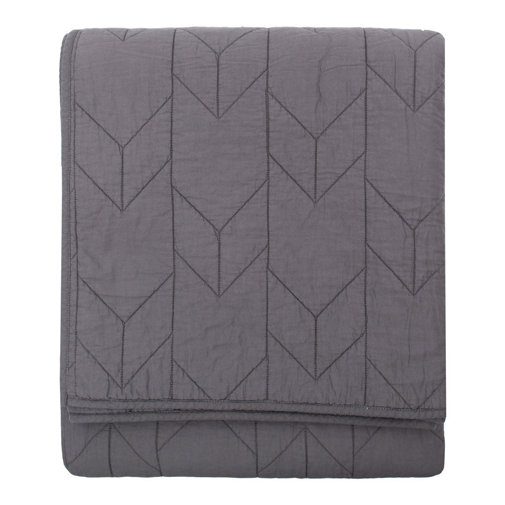 Premium Chevron Charcoal Grey Quilt & Sham Set - Soft Bedding for Cozy Nights - Perfect for Master Bedrooms, Guest Rooms & Airbnb Stays