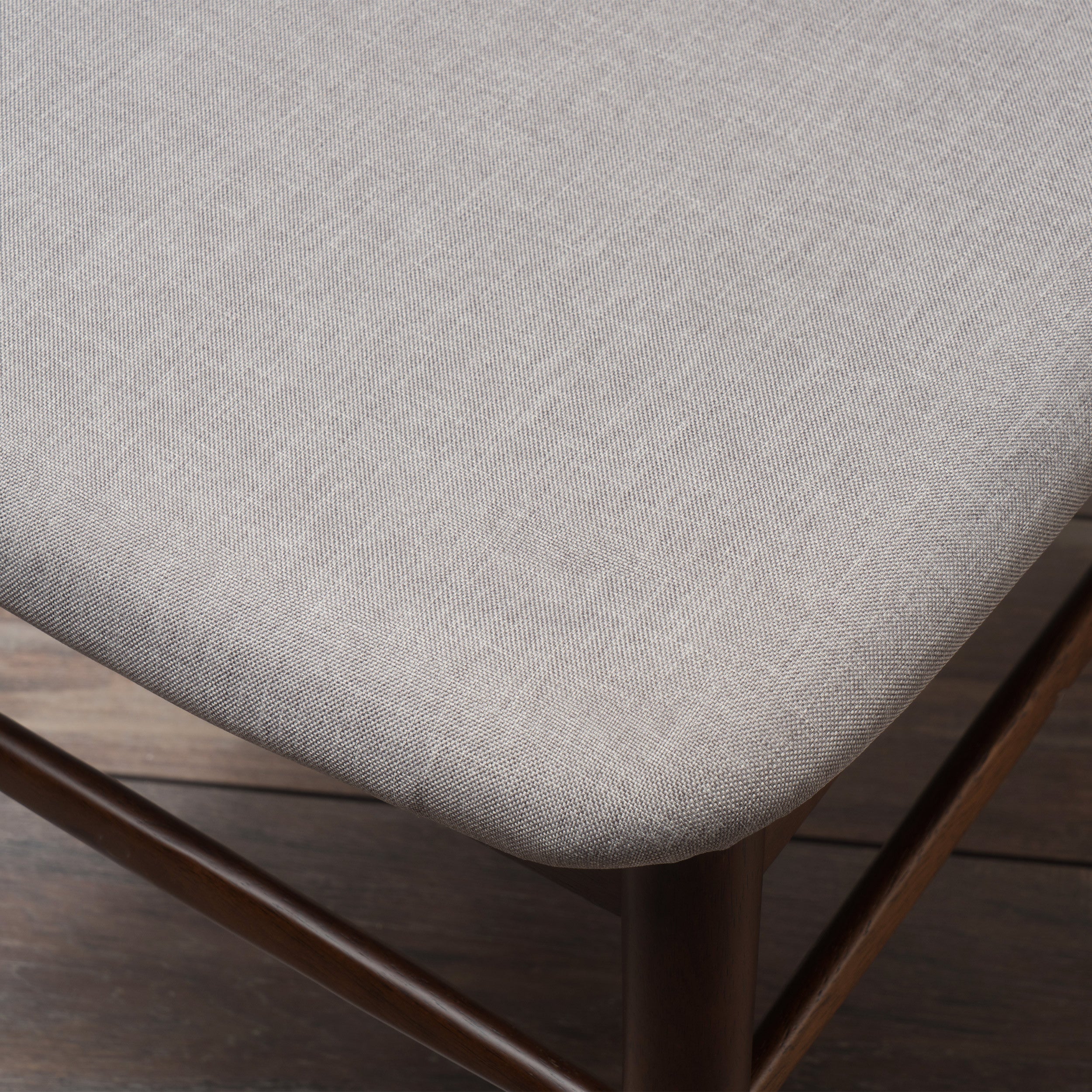 2-Pack Modern Accent Chairs for Living Room - Stylish Upholstered Armchairs with Wooden Legs - Perfect for Home, Office & Lounge Decor
