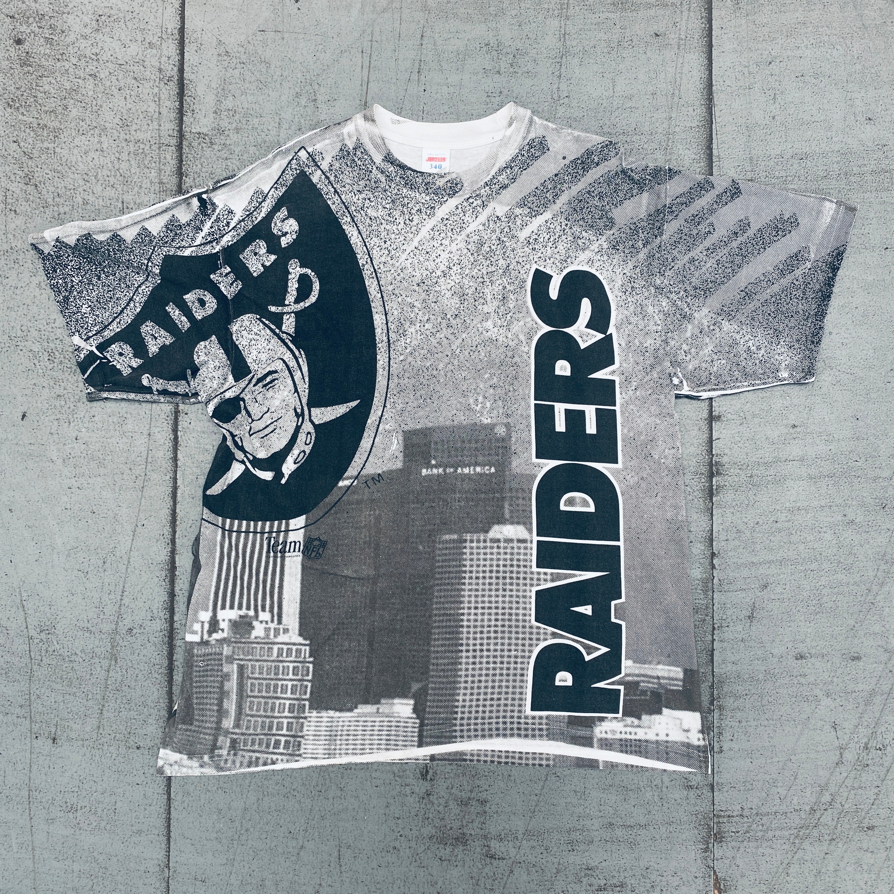 1993 Los Angeles Raiders All Over Print T-Shirt for Men (Medium/Large) - Vintage NFL Football Fan Gear for Game Day & Casual Wear