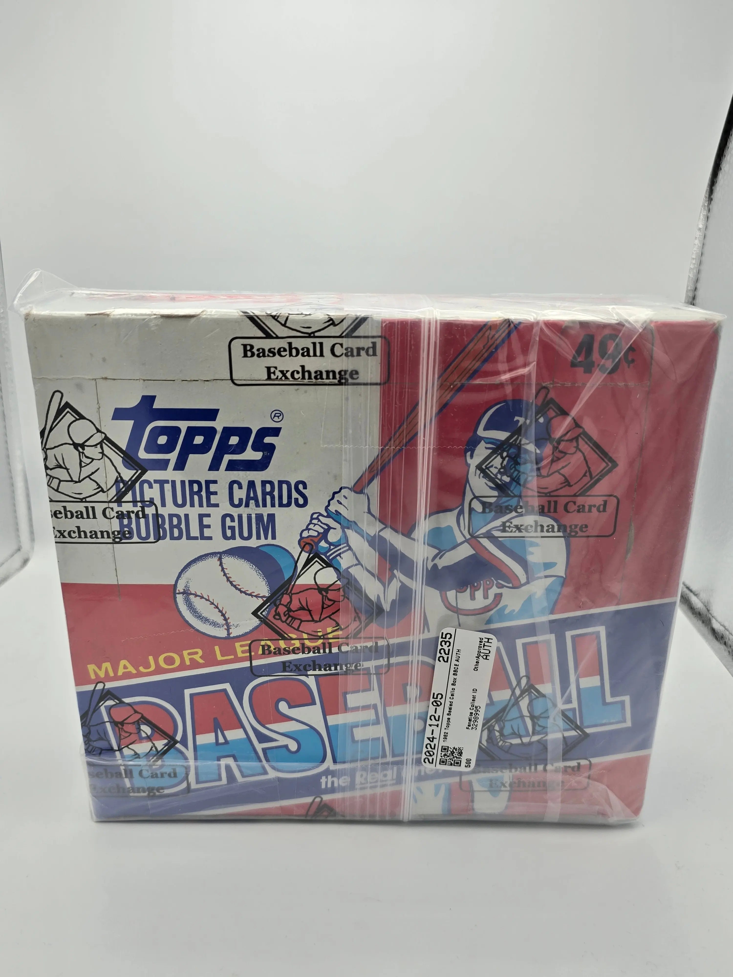 1982 Topps BCCE Baseball Unopened Cello Box - Vintage Baseball Cards Collection - Perfect for Collectors, Investors & Sports Memorabilia Enthusiasts