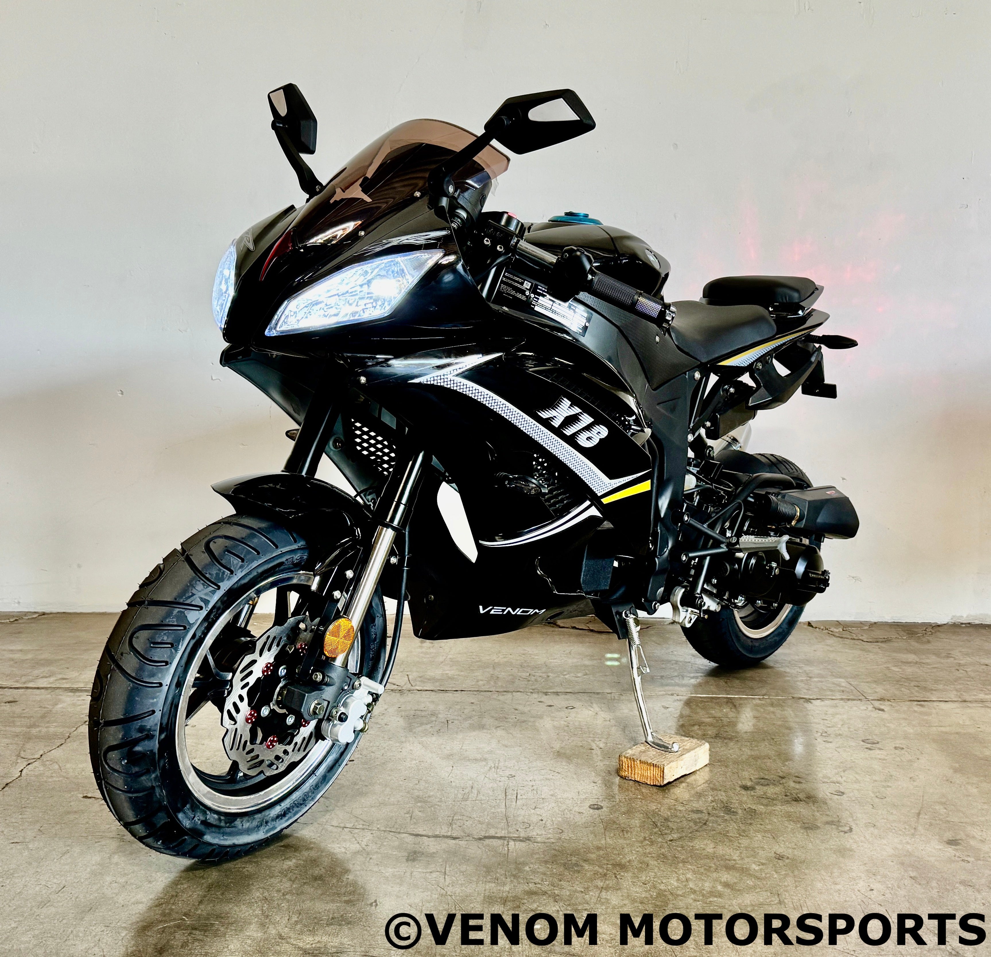 Venom X18 50cc Automatic Motorcycle - Gas Powered Scooter for Adults & Teens - Perfect for Commuting, Campus & Urban Riding