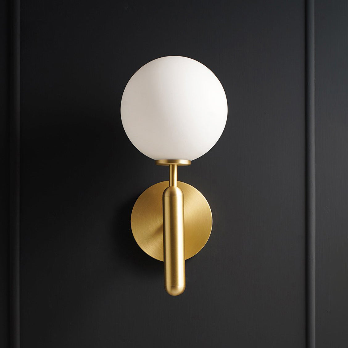 Modern Miira Wall Lamp - Sleek LED Sconce Lighting for Bedroom, Living Room & Hallway - Energy Efficient Indoor Wall Light Fixture