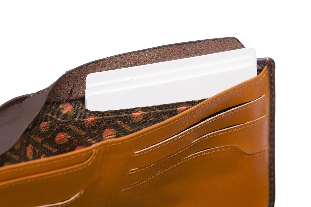 Bellroy Hide & Seek Wallet - Slim RFID Blocking Leather Wallet for Men | Perfect for Everyday Carry, Travel & Minimalist Lifestyle