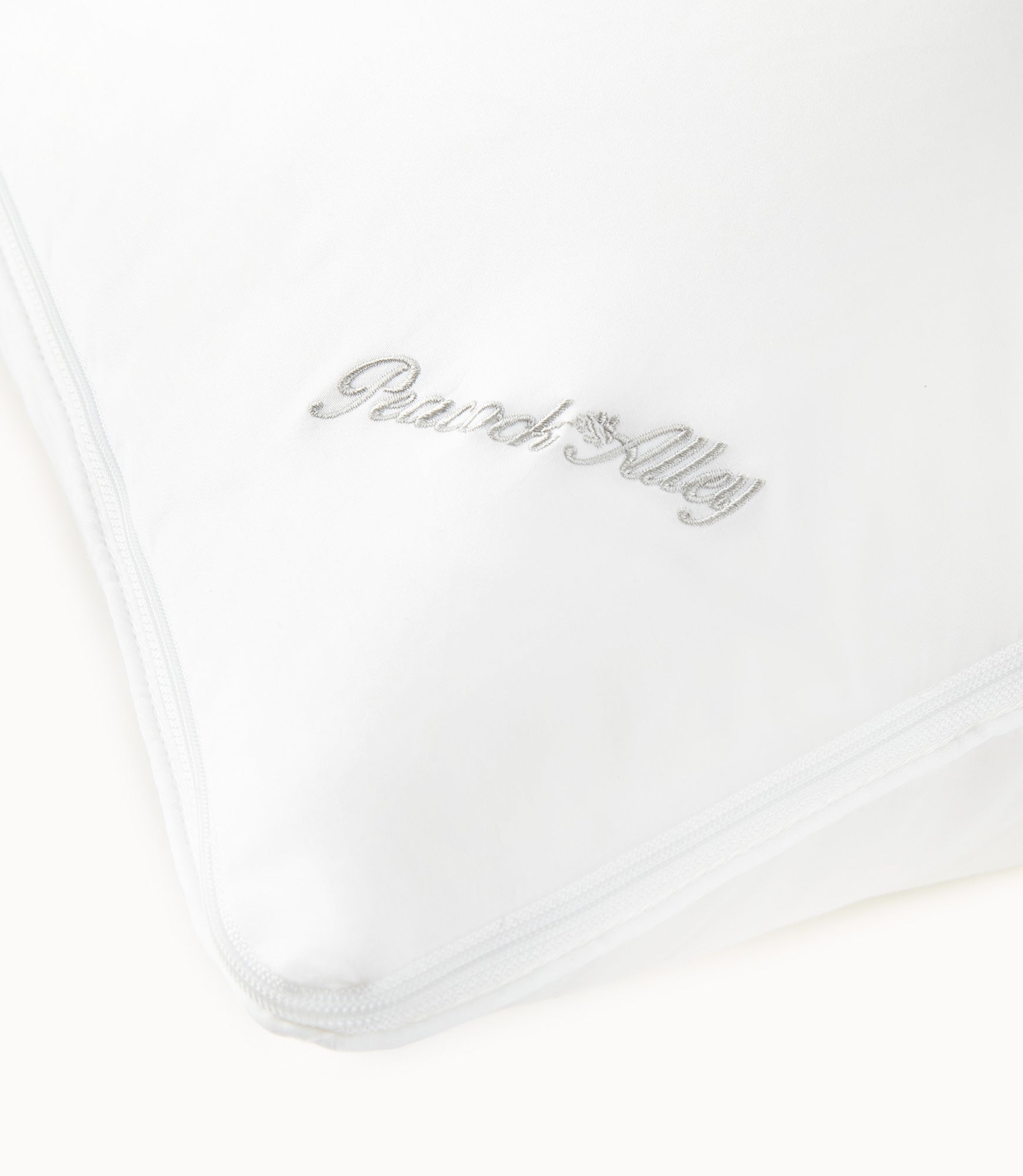 Luxury Silk Pillowcase for Hair & Skin - 100% Mulberry Silk Pillow Cover for Anti-Aging & Hair Protection - Perfect for Beauty Sleep & Bedroom Decor
