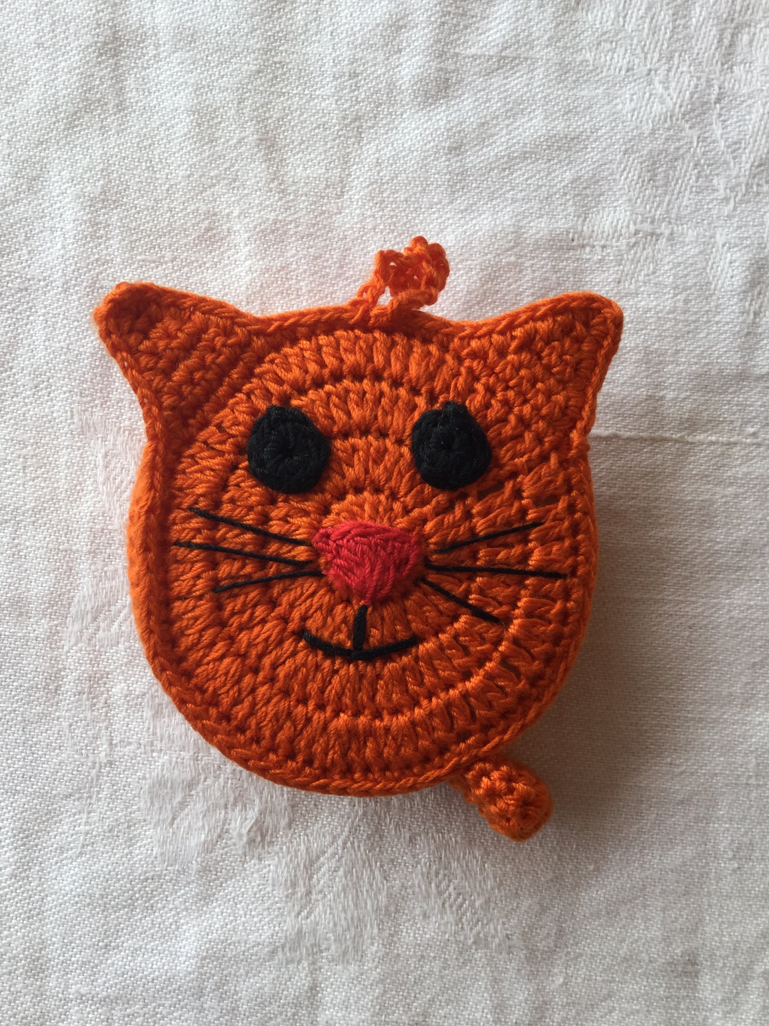 Retractable Cat Tape Measure - Soft & Durable Pet Measuring Tool for DIY Crafts, Sewing, and Home Decor Projects