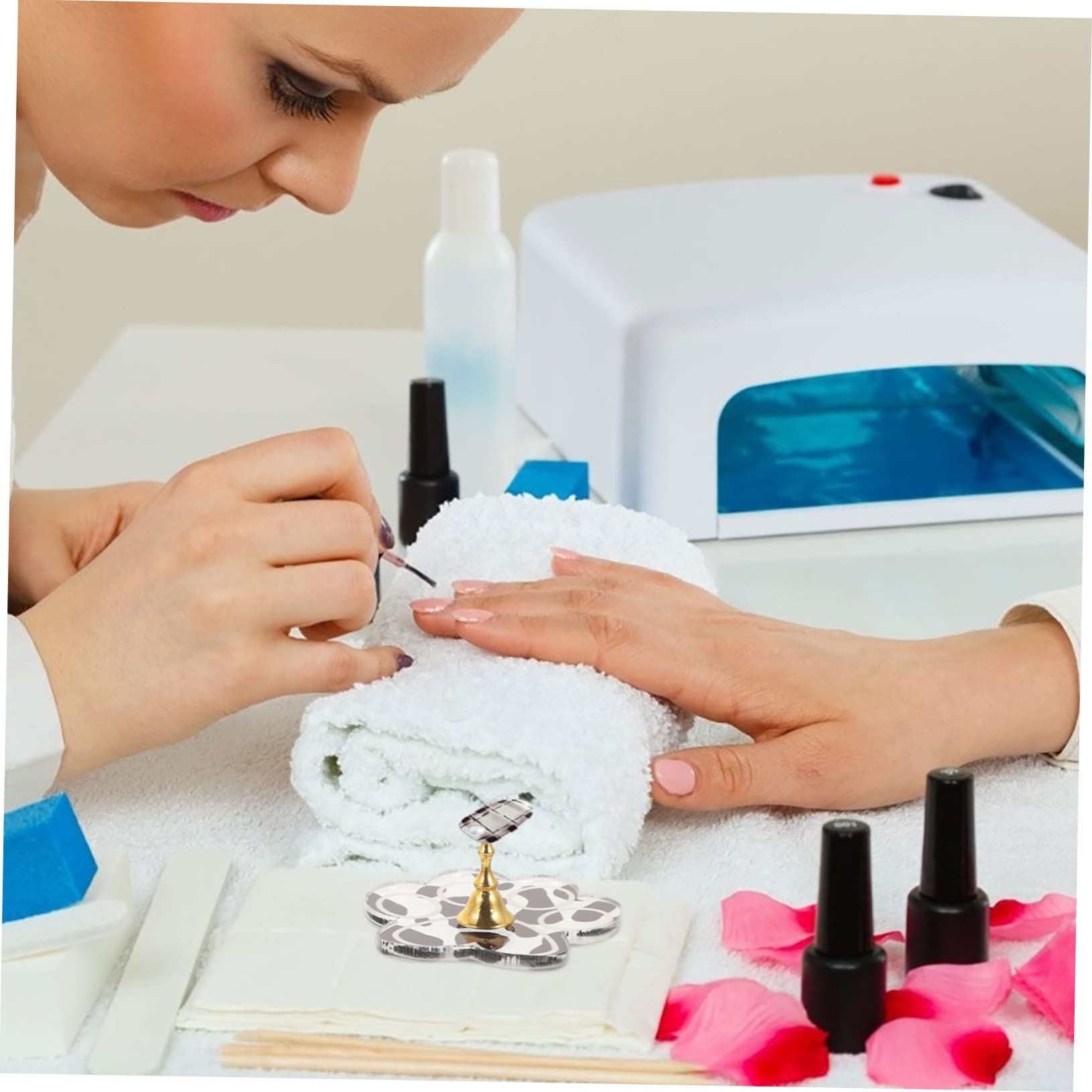 FOMIYES Magnetic Nail Stands for Nail Art Display - 2 Pack Professional Nail Polish Holders for Salon, School & Home Manicure Practice - Perfect for Nail Artists, Students and DIY Enthusiasts