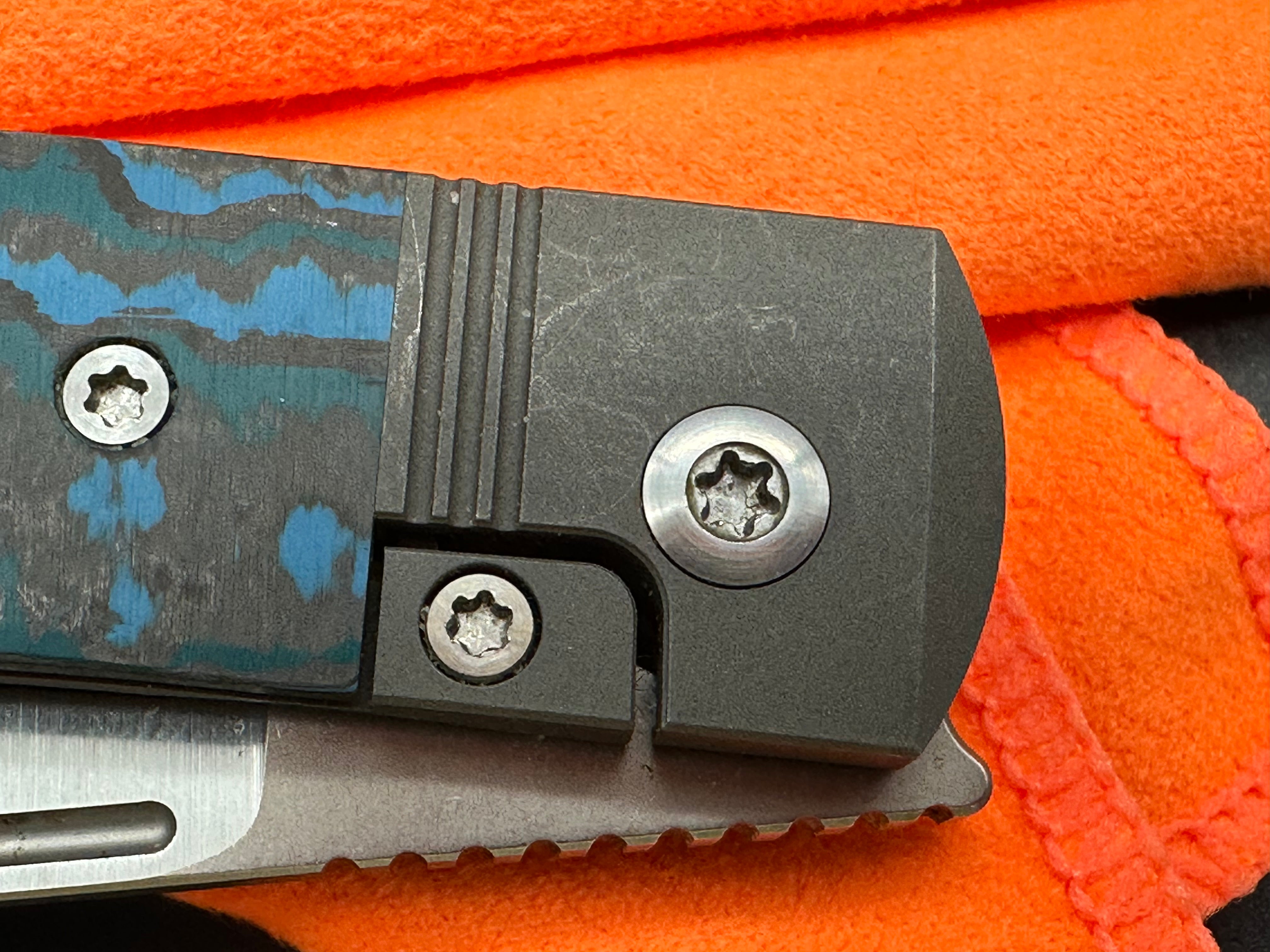 Jack Wolf Gunslinger Arctic Storm Fat Carbon Pocket Knife - EDC Folding Knife for Outdoor, Camping, Hiking & Everyday Carry