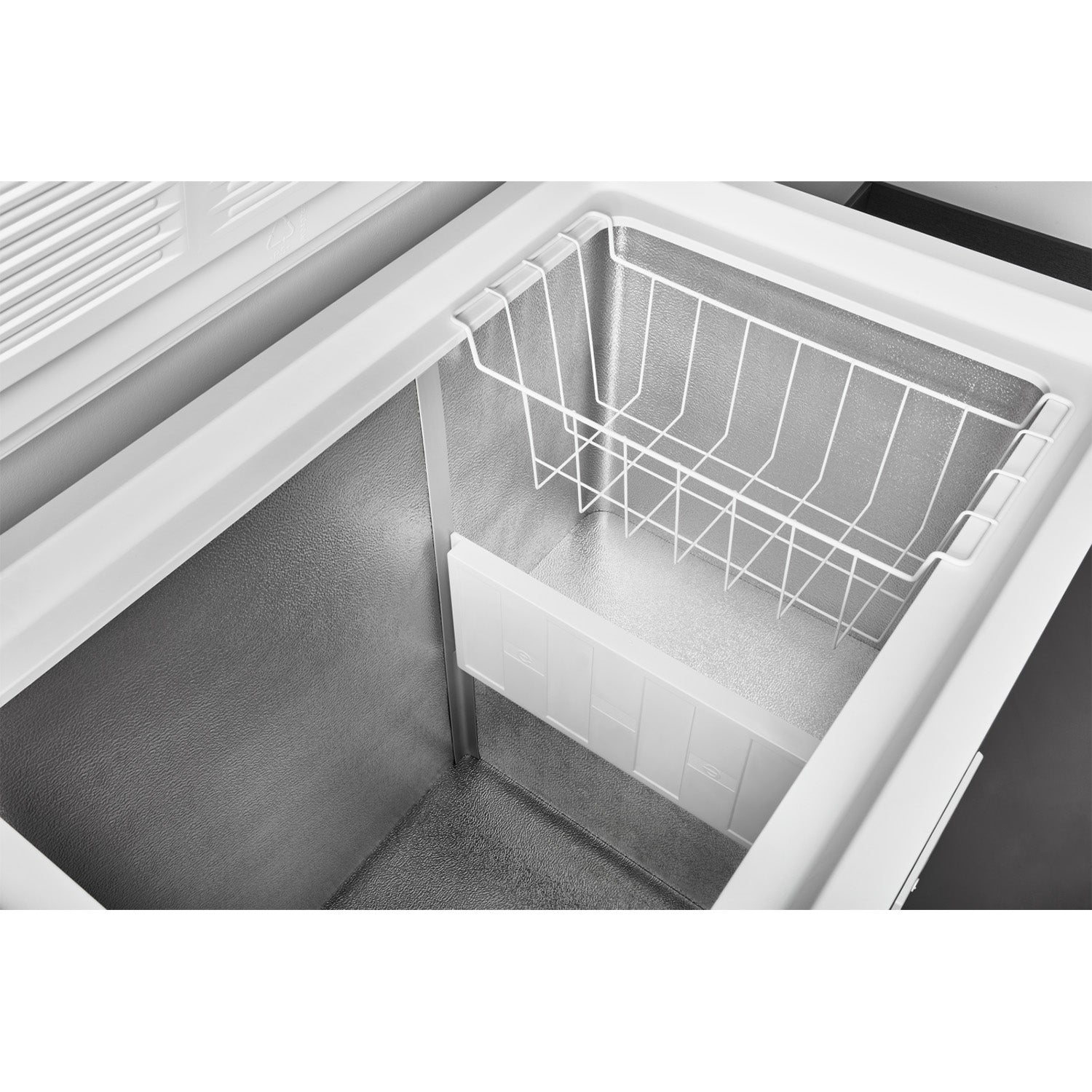 Amana 16.0 Cu Ft White Chest Freezer - AZC5216LW - Energy Efficient Deep Freezer for Home, Restaurant & Commercial Use