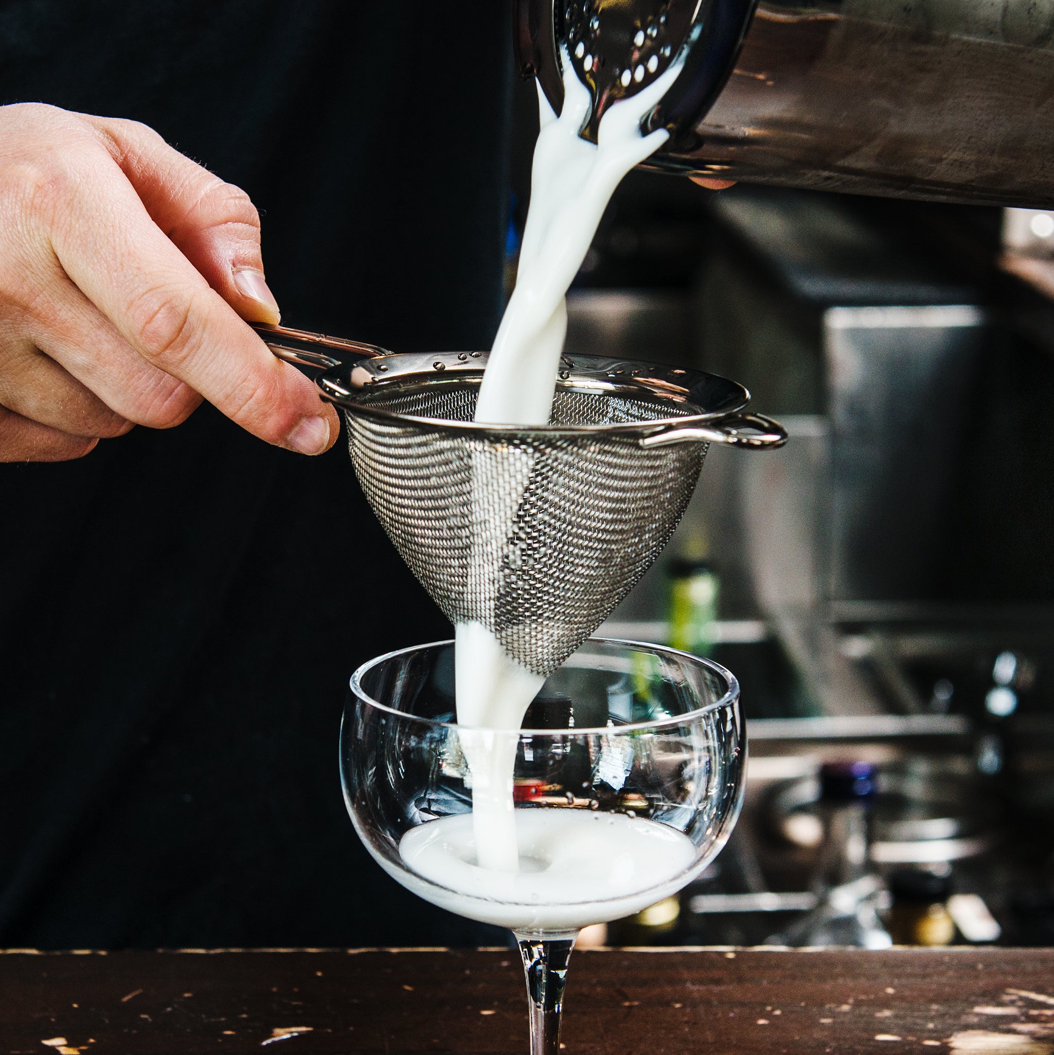 Premium COCO™ Mesh Strainer Cone - Gunmetal Black for Smoothies, Cocktails & Kitchen Filtering