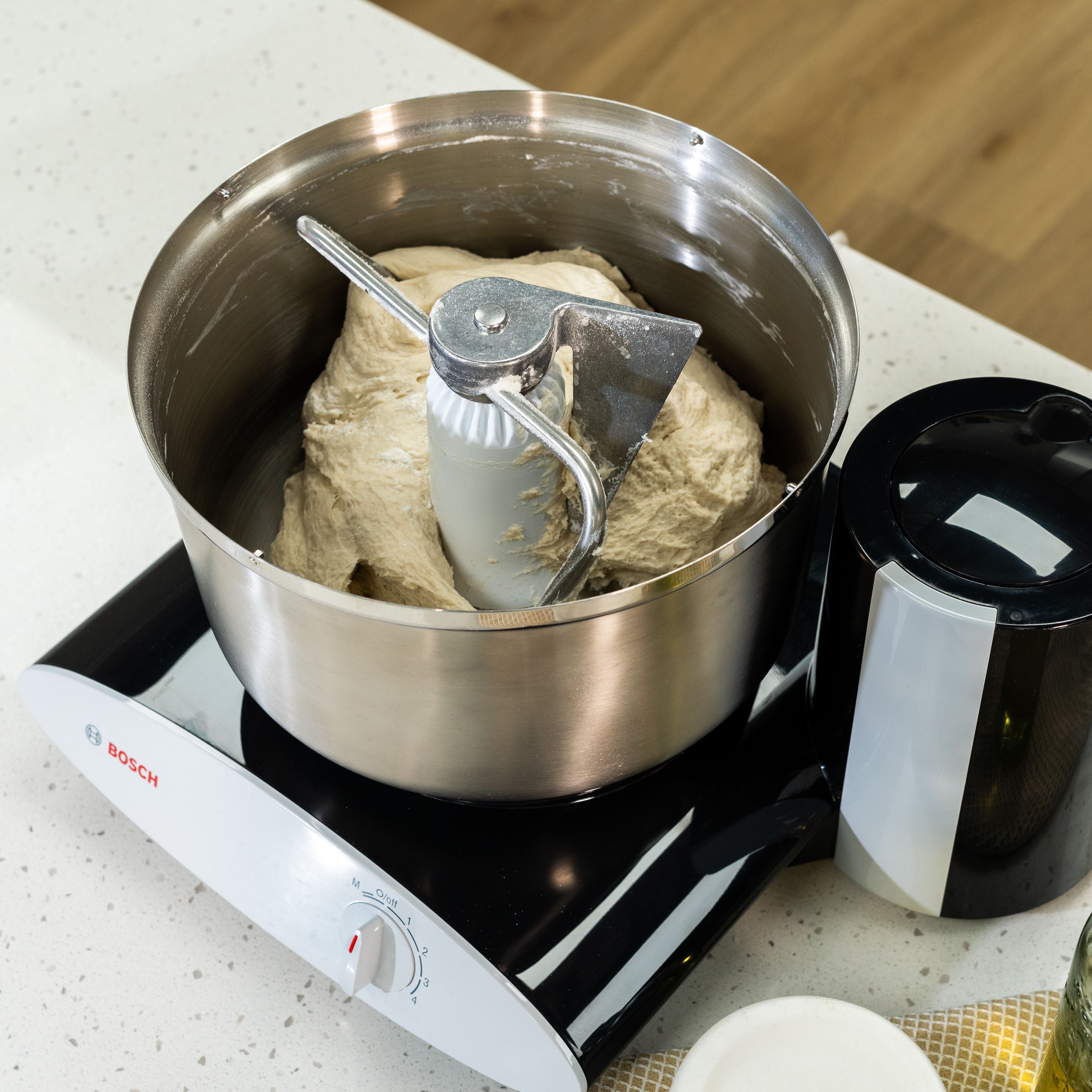 Bosch Universal Mixer - Powerful Stand Mixer for Baking, Kneading & Whipping | Ergonomic Design for Easy Use | Perfect for Cakes, Cookies, Bread & Dough | Home & Professional Kitchen Essential