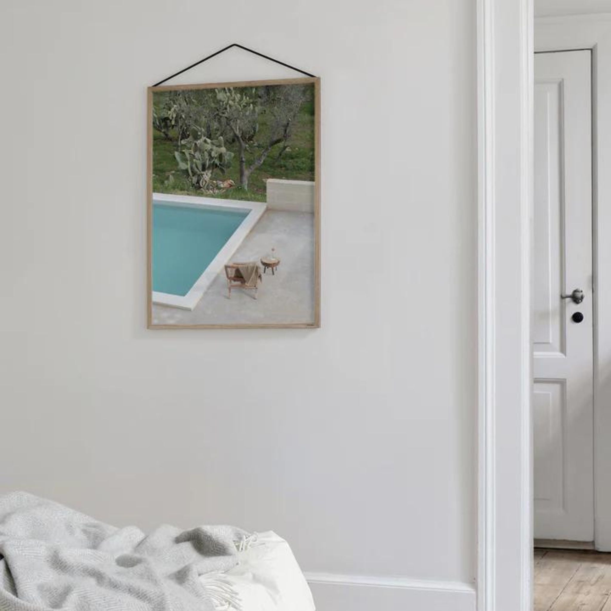 MOEBE Solid Oak Picture Frame - 6 Sizes for Wall Art, Photos & Home Decor | Perfect for Living Room, Bedroom & Office Display