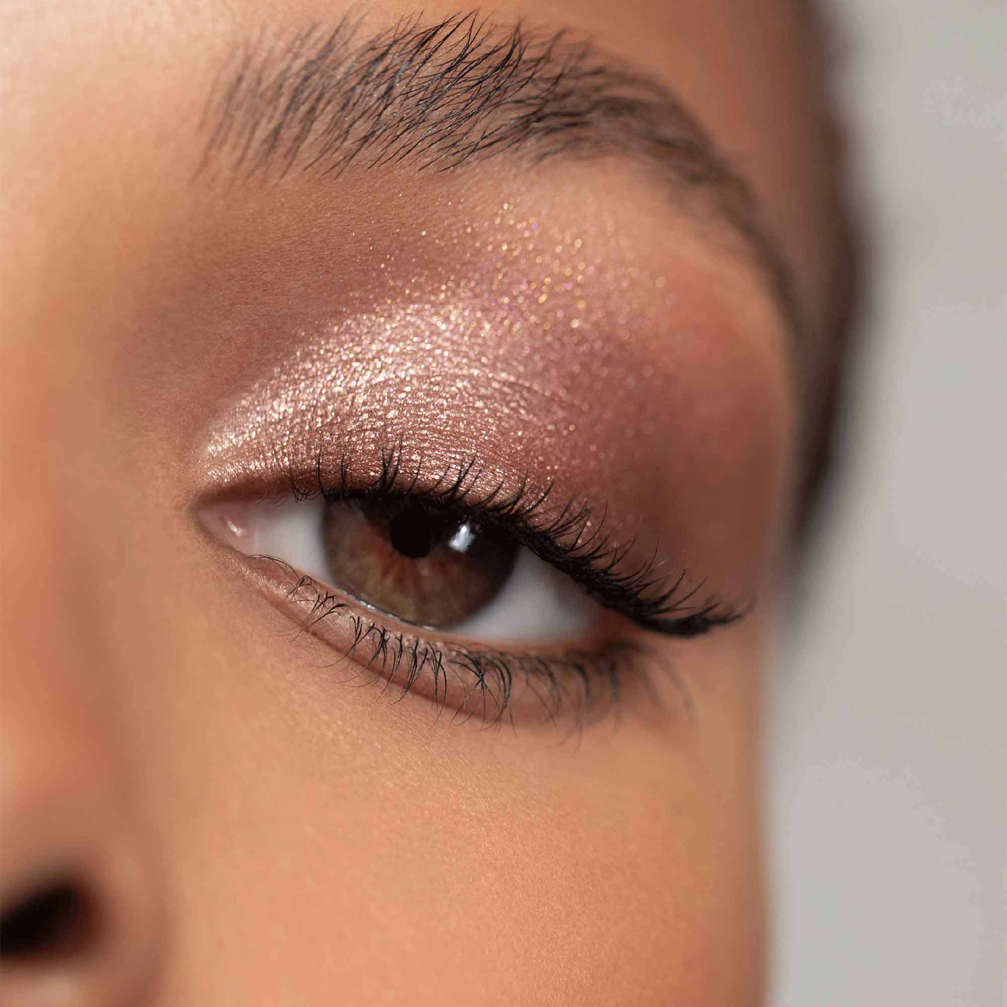 Victoria Beckham Beauty Lid Lustre - Cream Eyeshadow for Glamorous Makeup Looks | Perfect for Day to Night Wear, Parties & Special Occasions