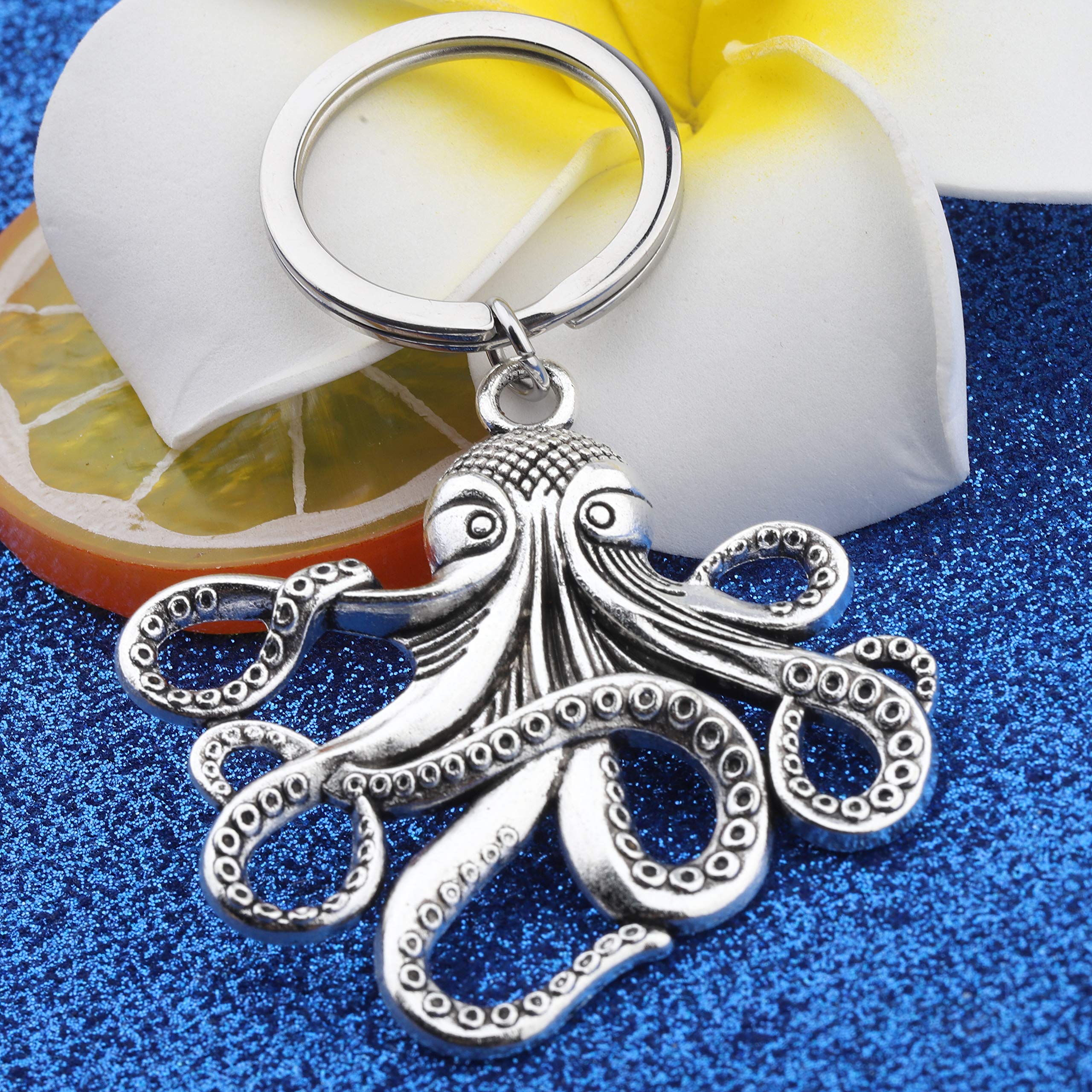 BEKECH Octopus Keychain - Black Eyed Squid Charm, Sea Animal Jewelry for Pirates & Ocean Lovers | Perfect Gift for Beach Parties, Nautical Decor & Key Accessories