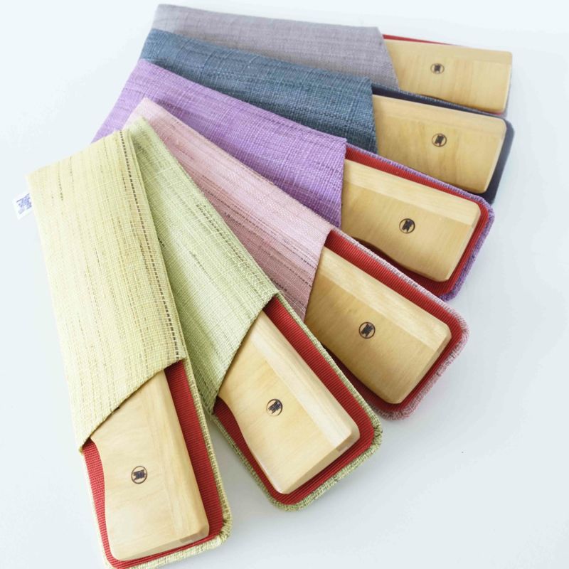 Handmade Kyoto Japanese Akane (Madder) Wooden Hair Comb with Linen Case - Traditional Japanese Hair Accessory for Women, Bridal, Kimono & Tea Ceremony Use