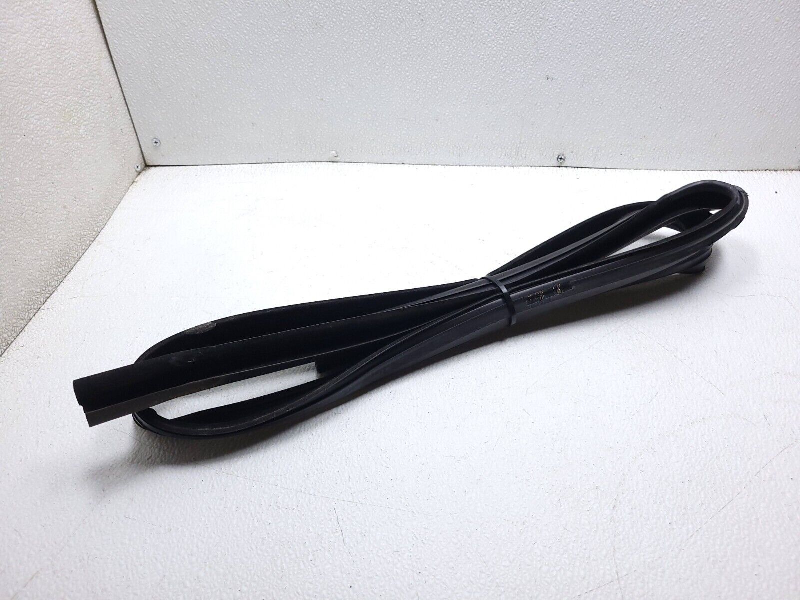 2006-2011 Mercedes ML500 Left Front Driver Side Door Weatherstrip Seal OEM Replacement - Perfect for Weather Protection & Noise Reduction While Driving
