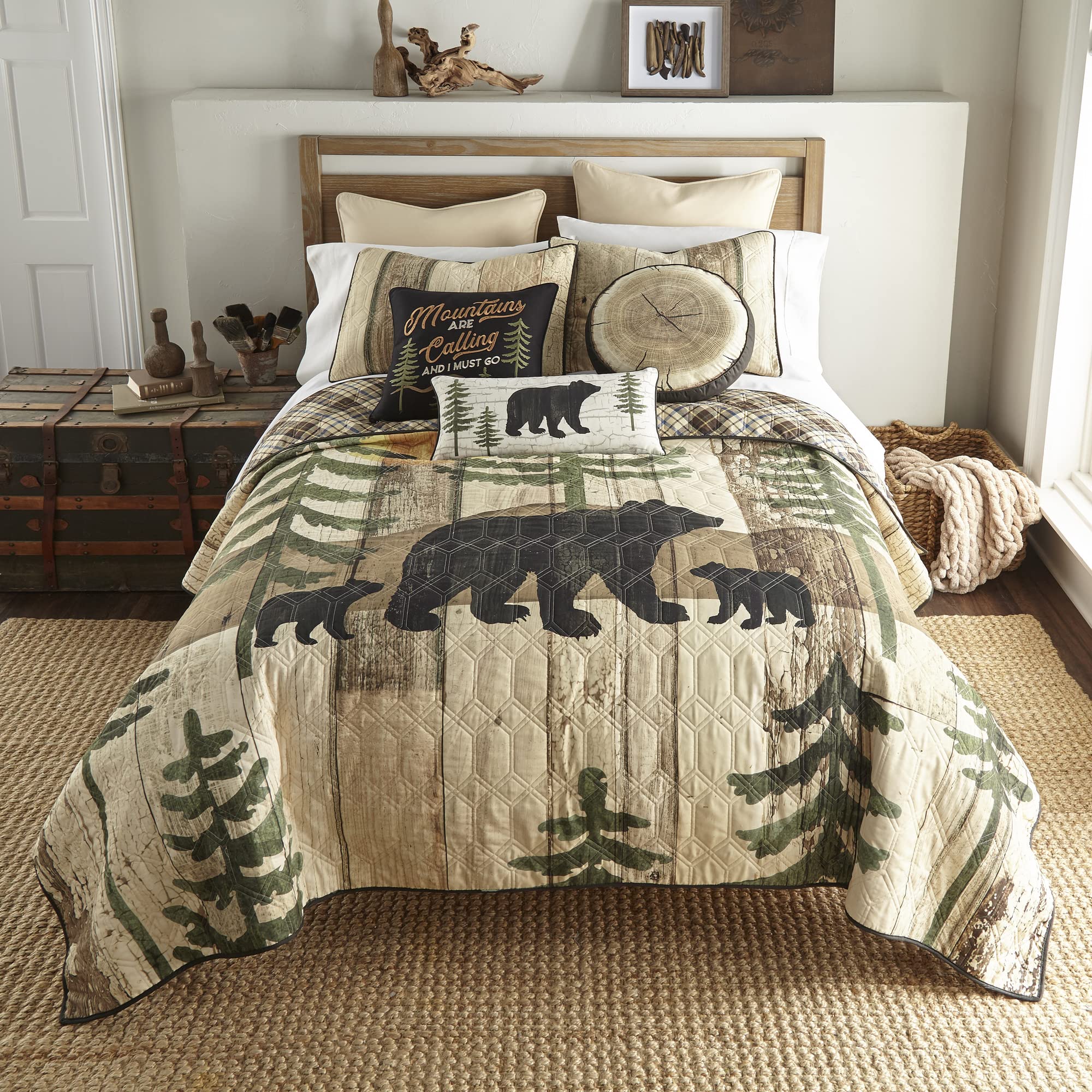 Donna Sharp King Size Bedding Set - 3 Piece Lodge Quilt Set with Painted Bear Design, King Quilt & 2 Pillow Shams - Machine Washable for Cozy Cabin & Rustic Bedroom Decor
