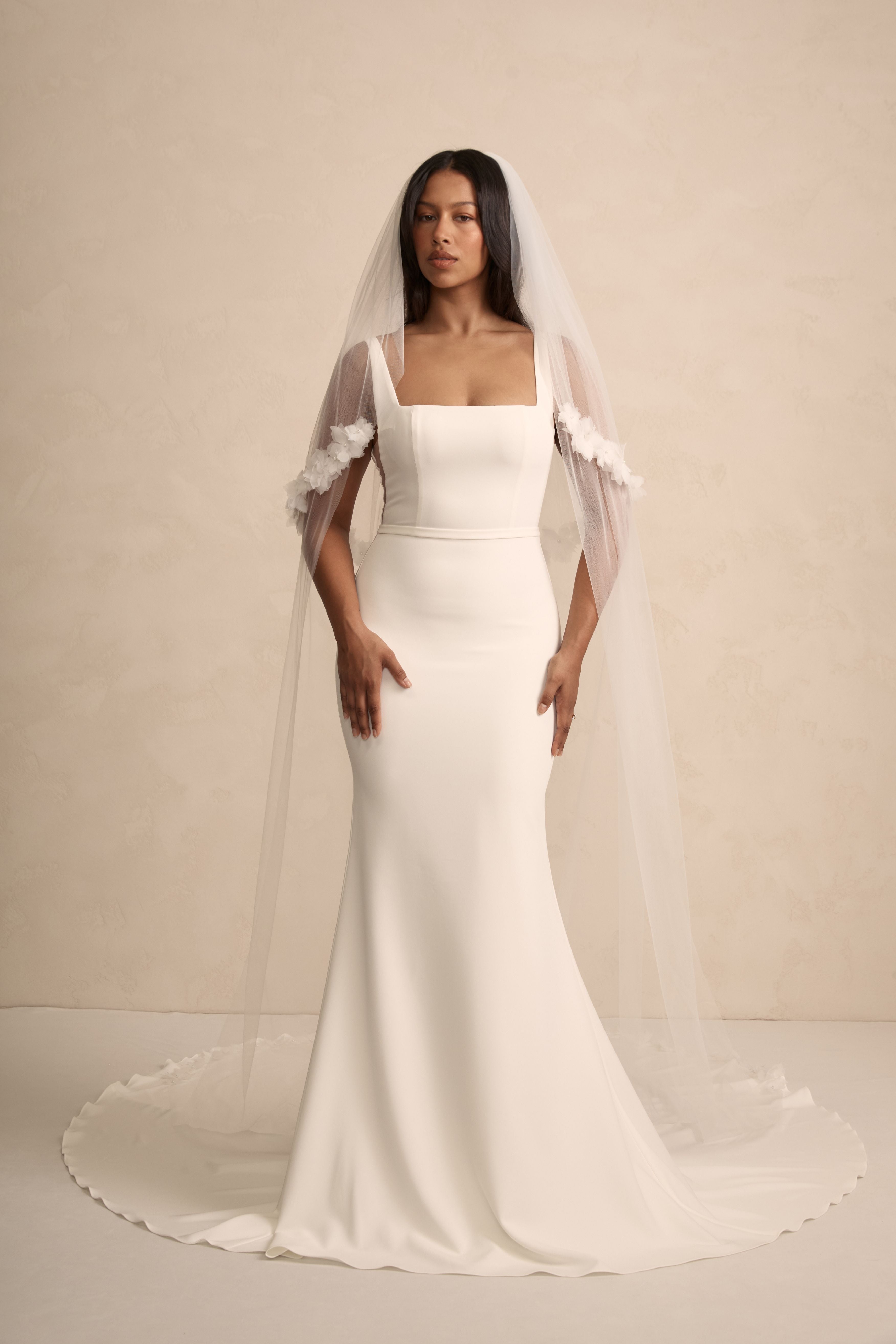 Fay Veil - Elegant Bridal Wedding Veil for Women | Perfect for Church Ceremony, Photoshoot & Special Occasions