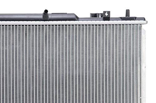 High-Performance Car Radiator - Aluminum Alloy Cooling System for Trucks & SUVs - Perfect for Off-Roading & Heavy-Duty Use